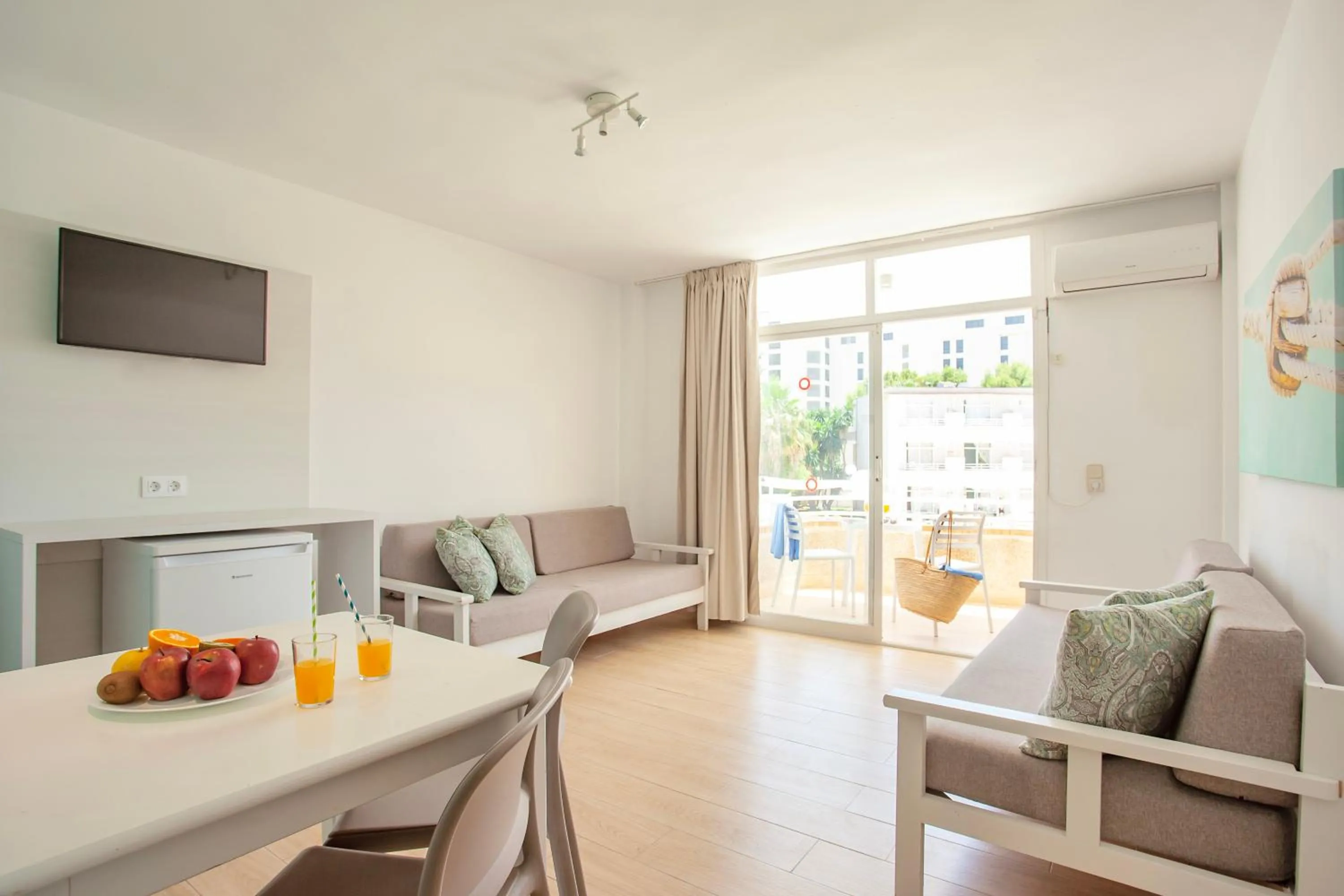 Living room in BJ Apartamentos Club Sa Coma