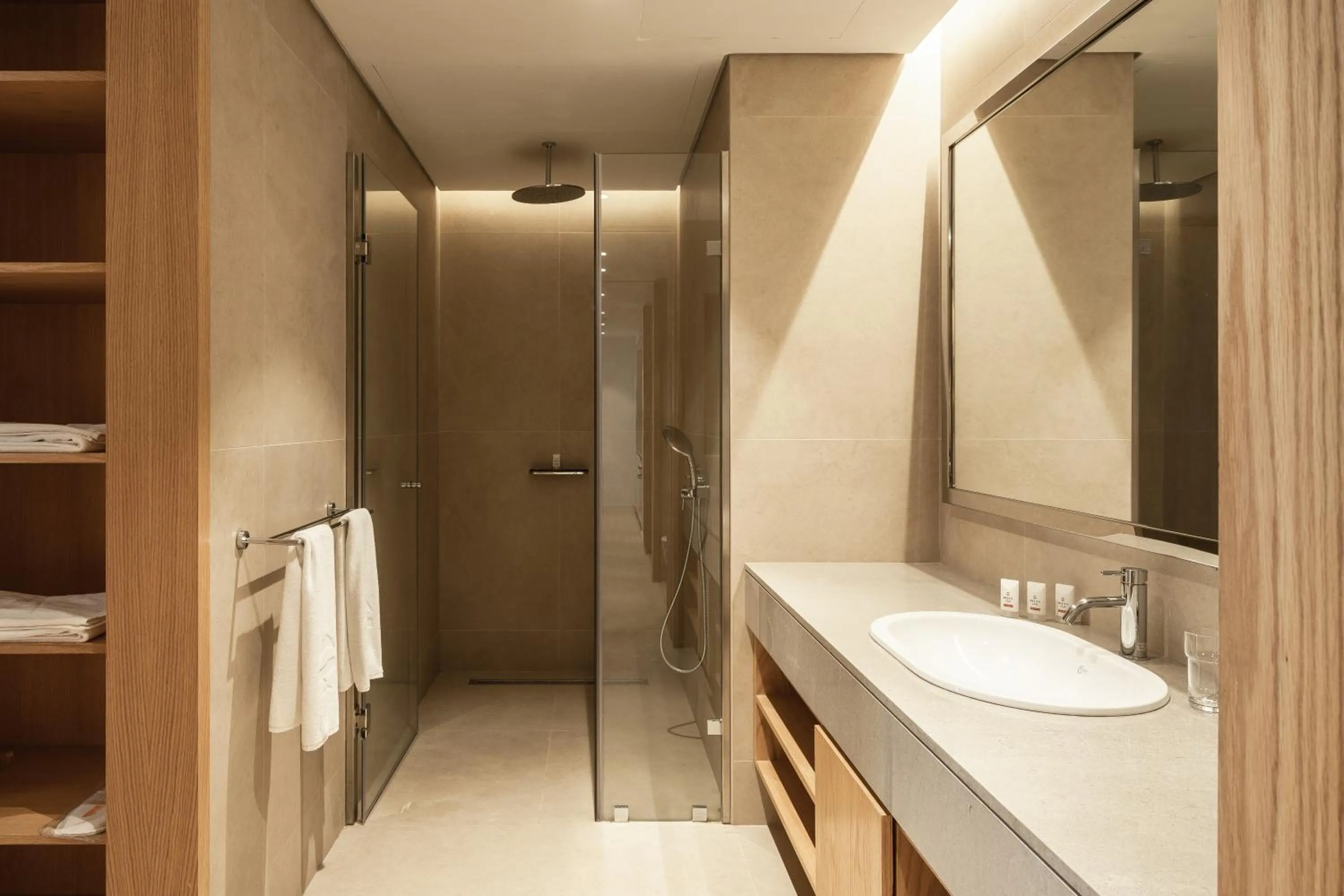 Bathroom in Delta Hotel Apartments