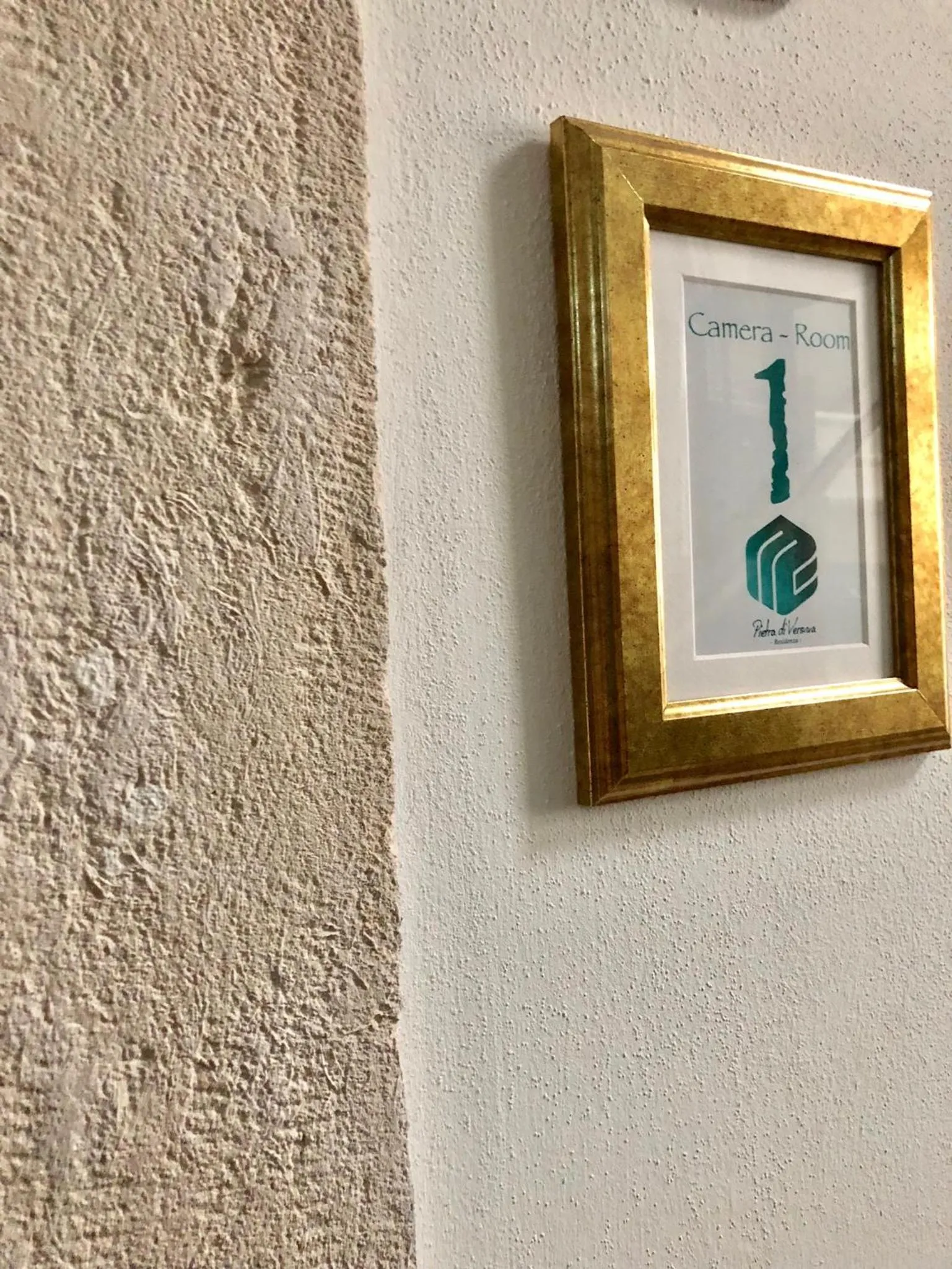 Decorative detail in Pietra di Verona Residenza