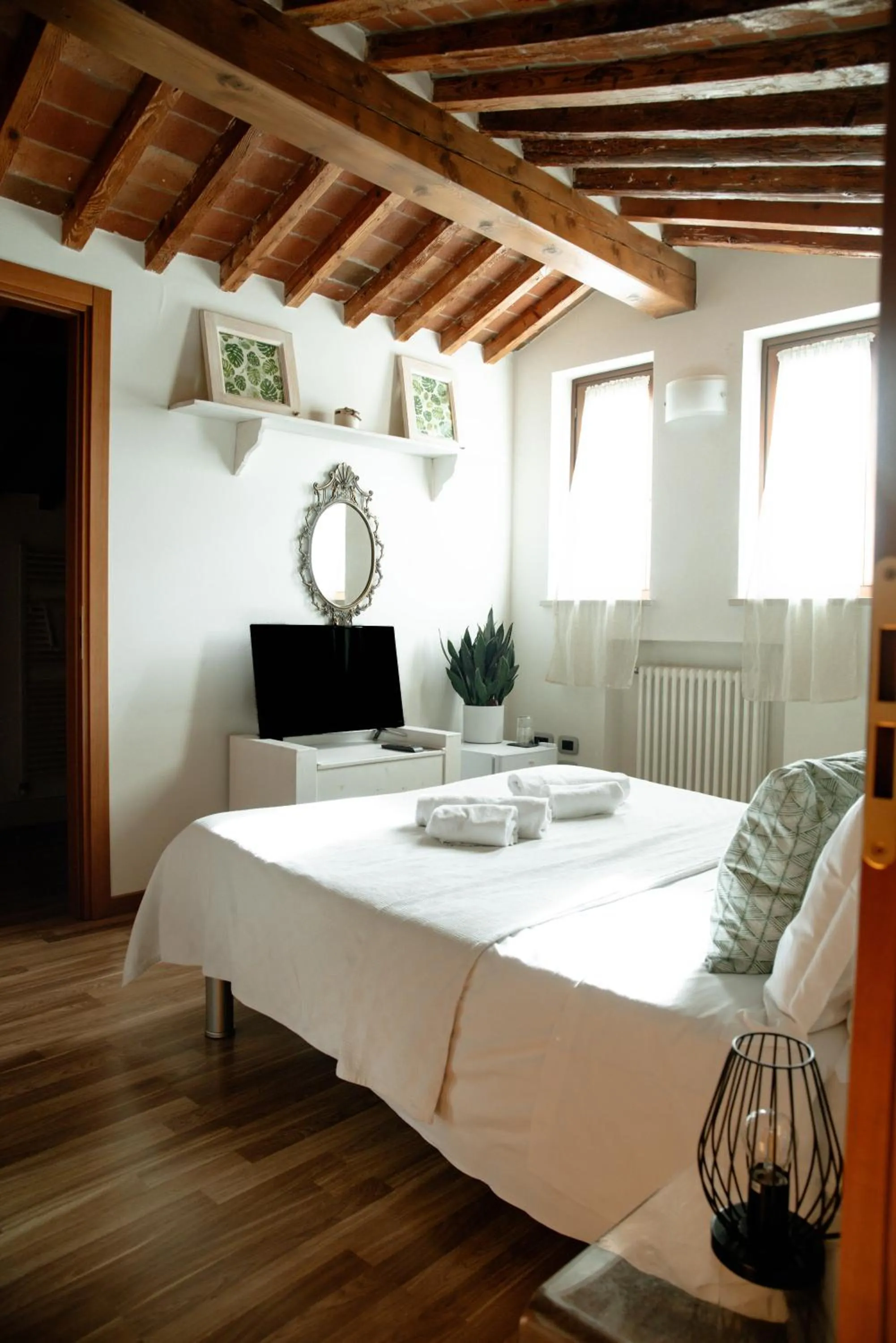 Bed in Pietra di Verona Residenza