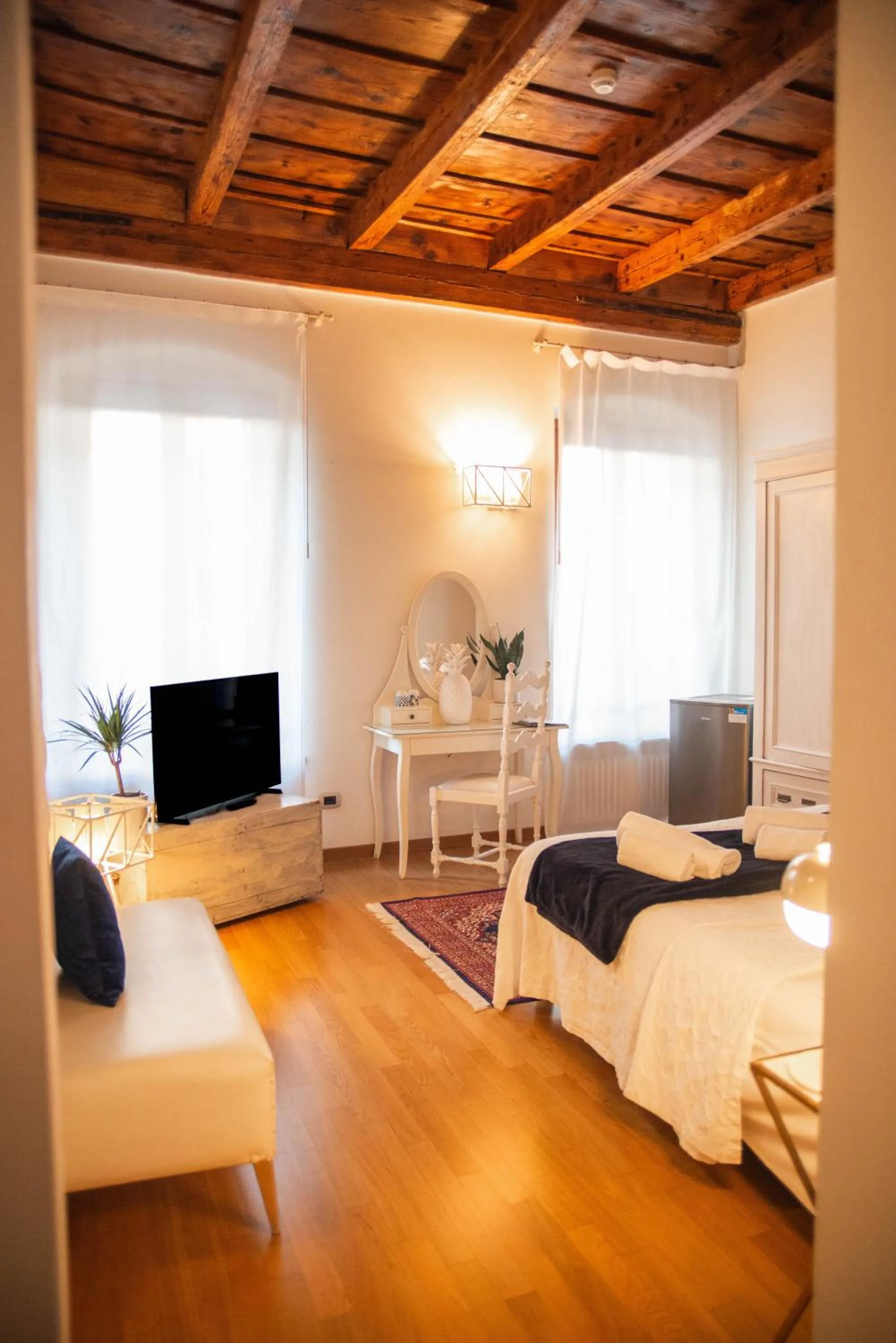 Bed in Pietra di Verona Residenza