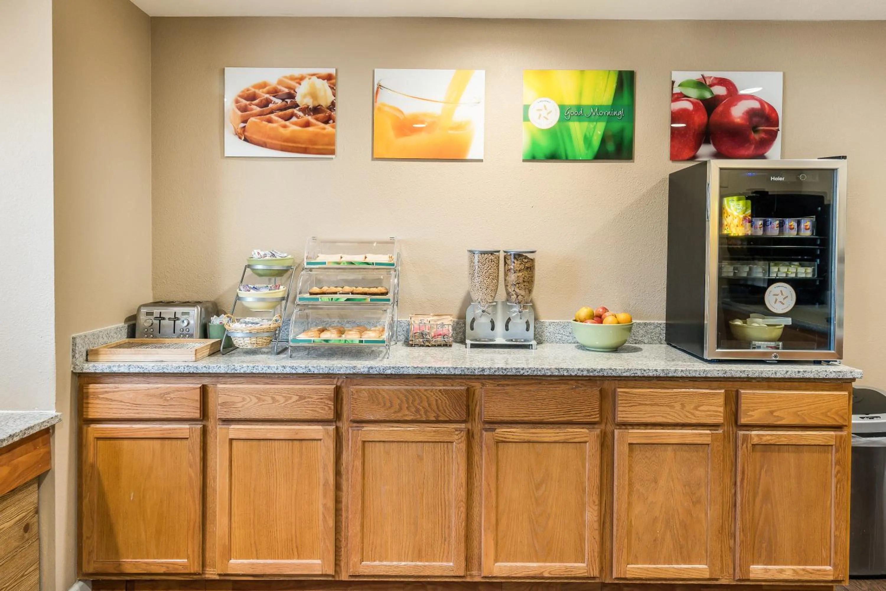 Breakfast in Quality Inn & Suites near NAS Fallon