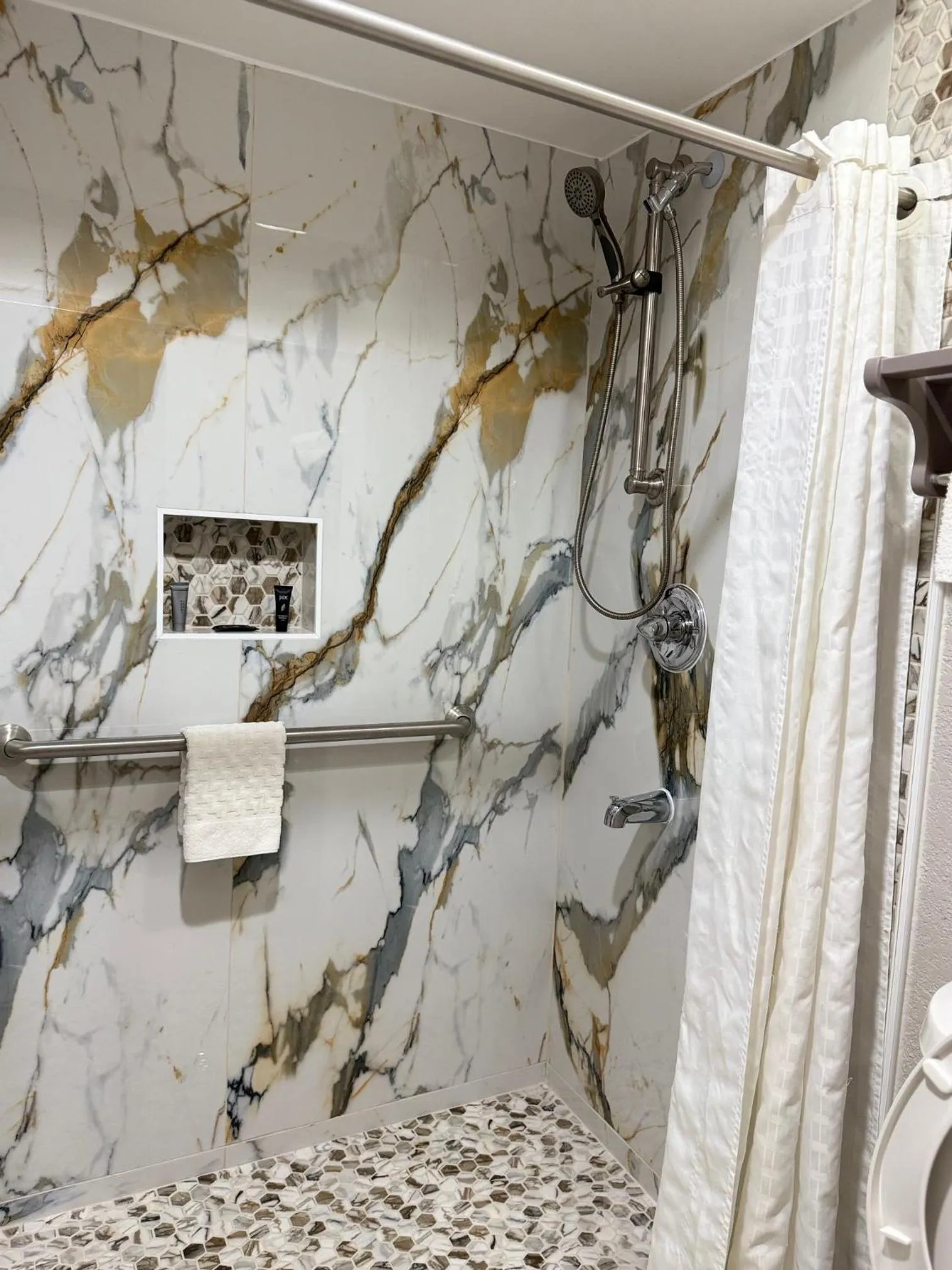 Shower in Americas Best Value Inn & Suites-Alvin/Houston