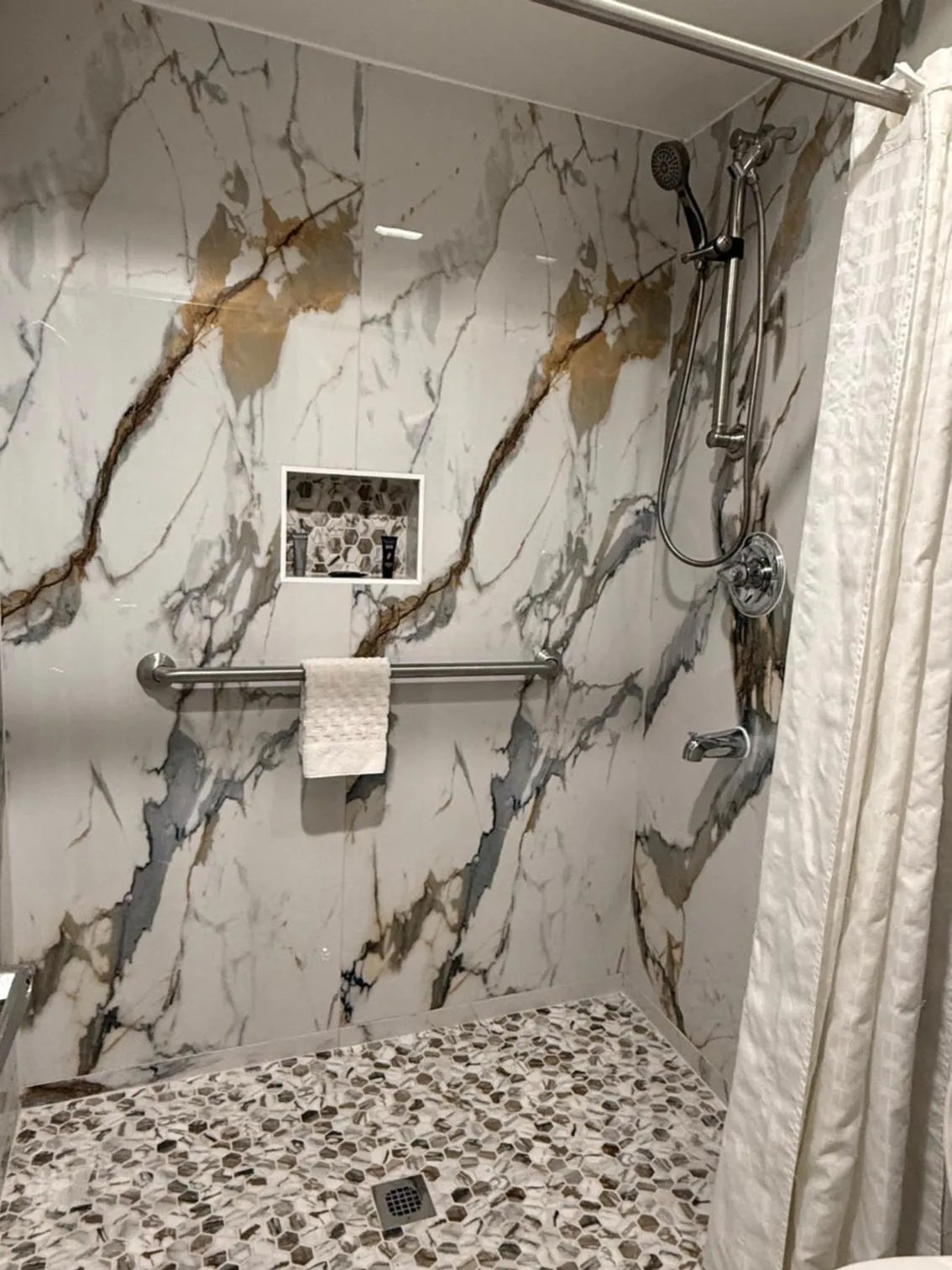 Shower in Americas Best Value Inn & Suites-Alvin/Houston