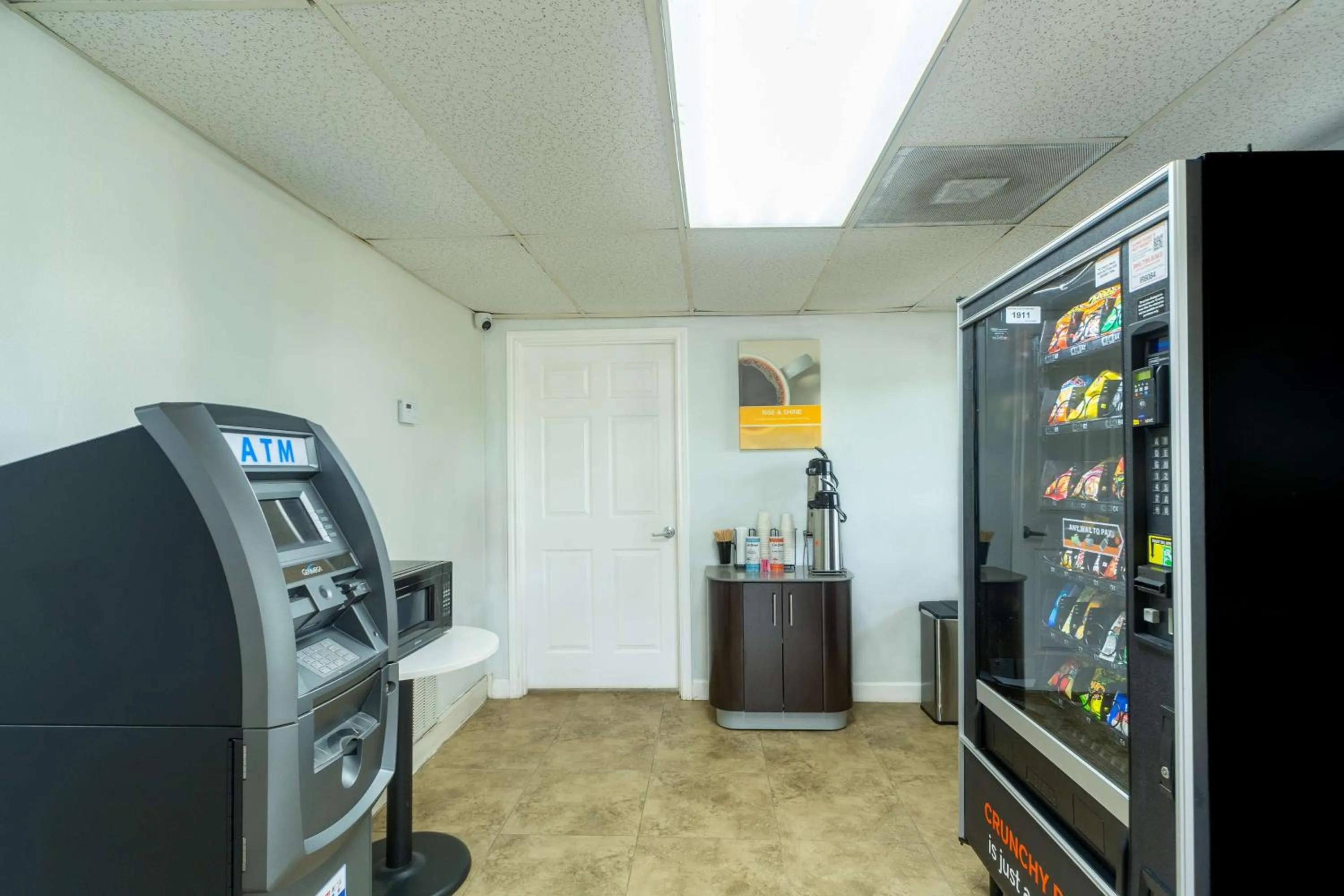 Property building in Motel 6-Livingston, TX