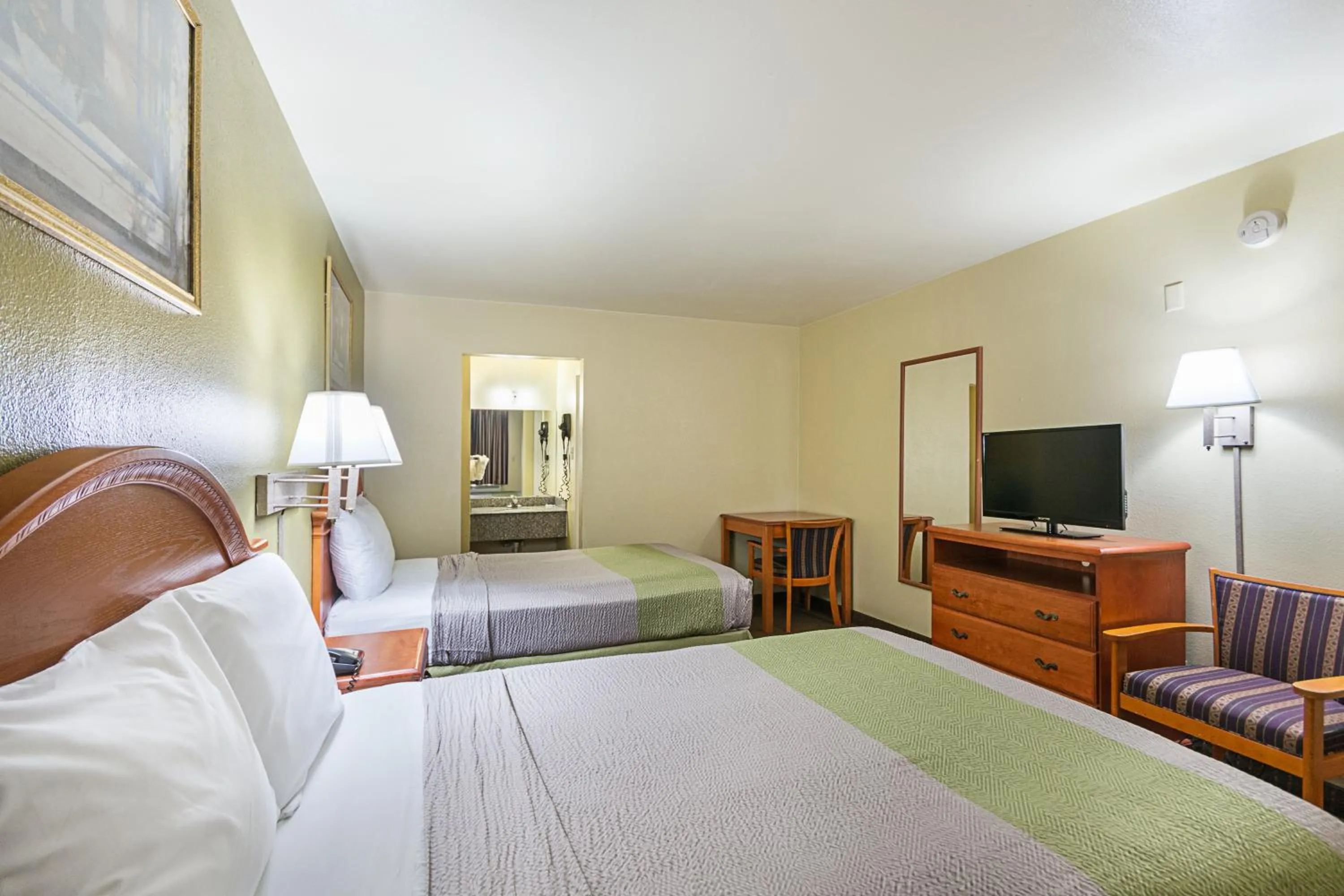 Bedroom, Bed in Motel 6-Livingston, TX