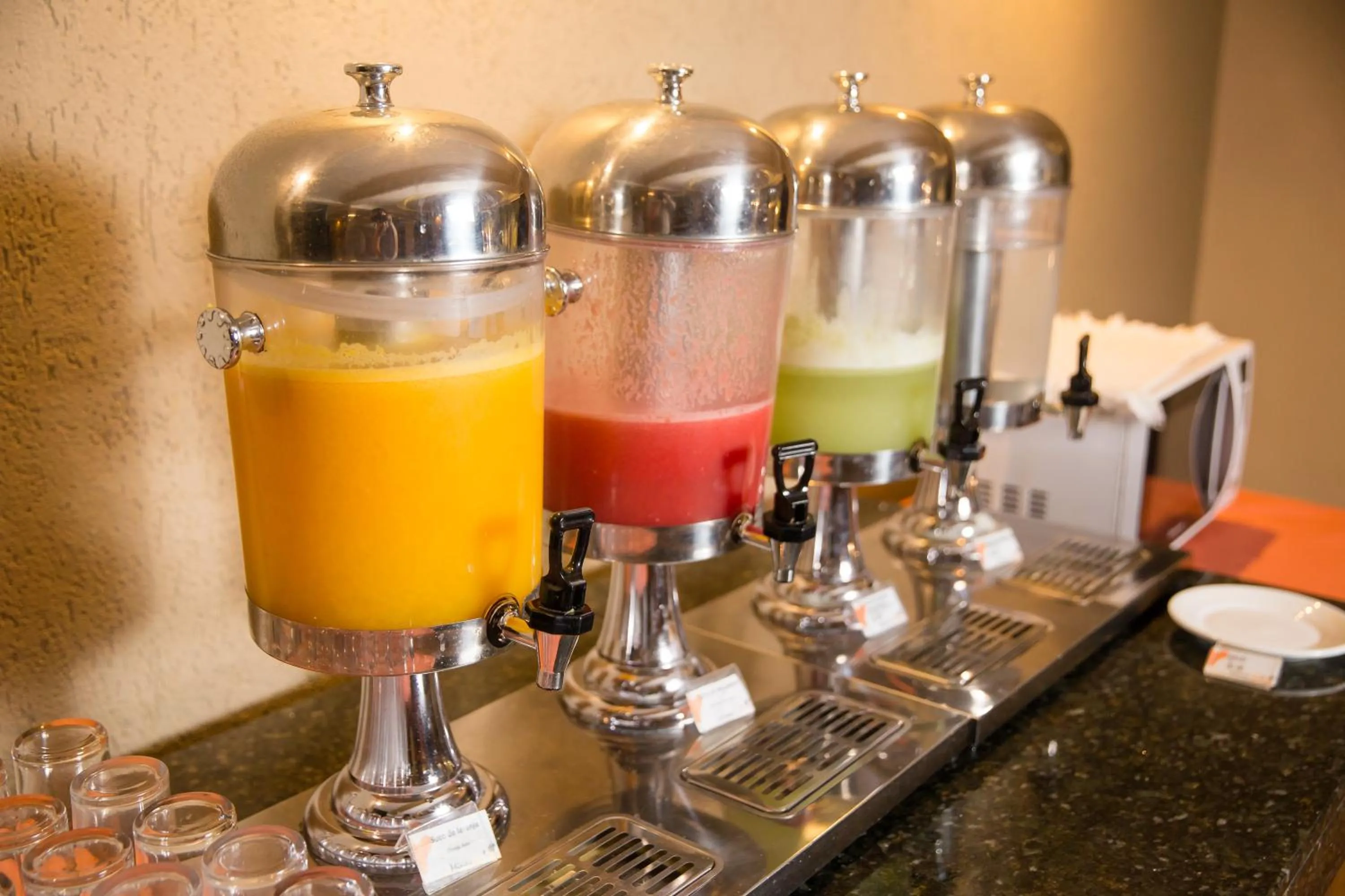 Buffet breakfast in Minas Garden Hotel