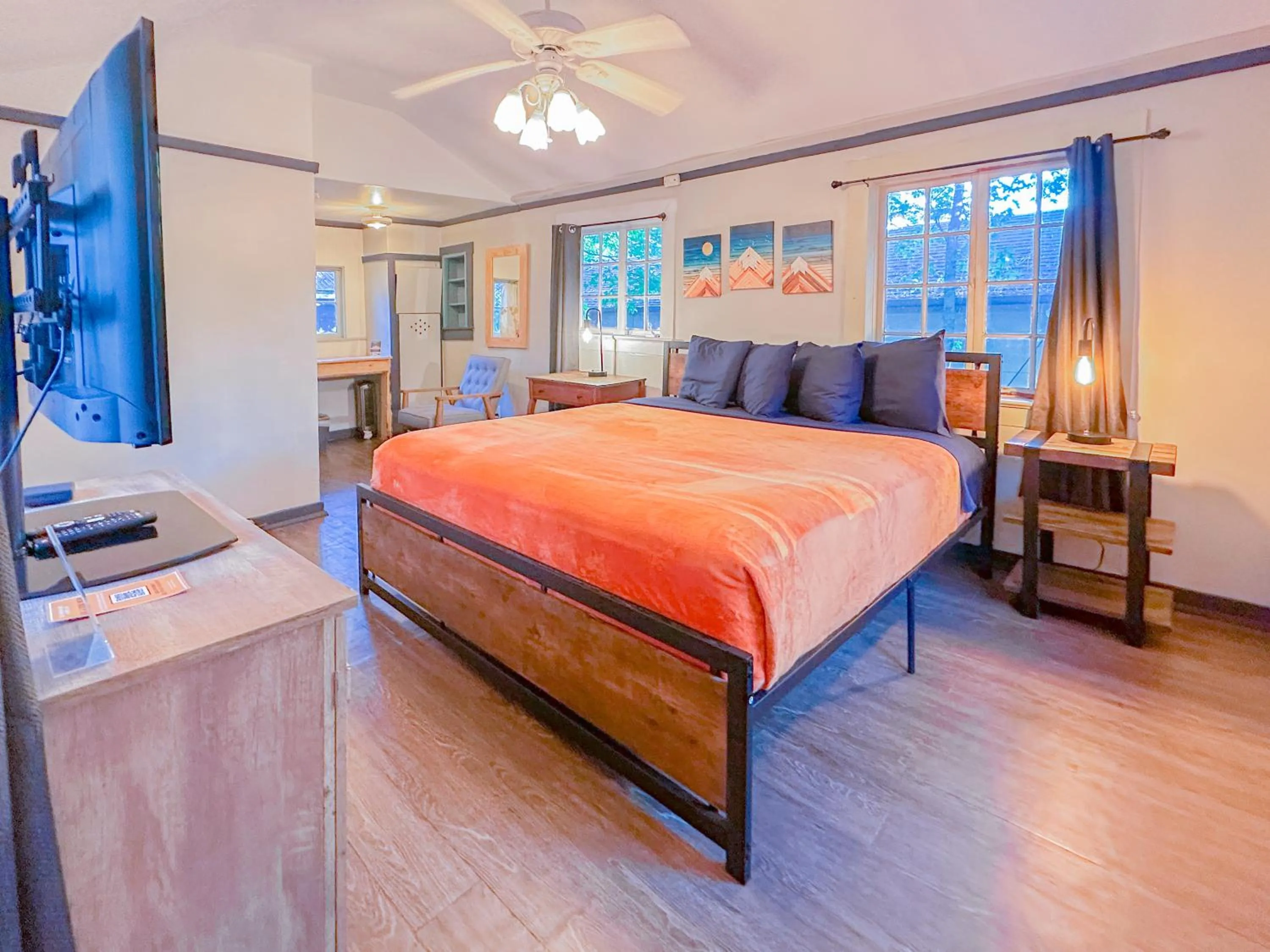 Bed in The Wanderoo Lodge