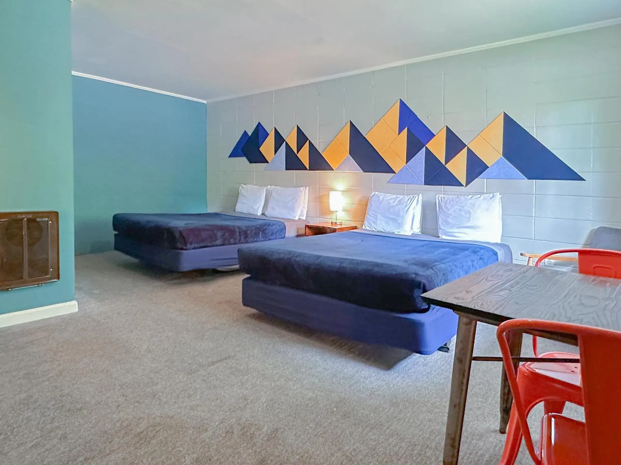 Queen Room with Two Queen Beds in The Wanderoo Lodge Queen Room with Two Queen Beds in The Wanderoo Lodge