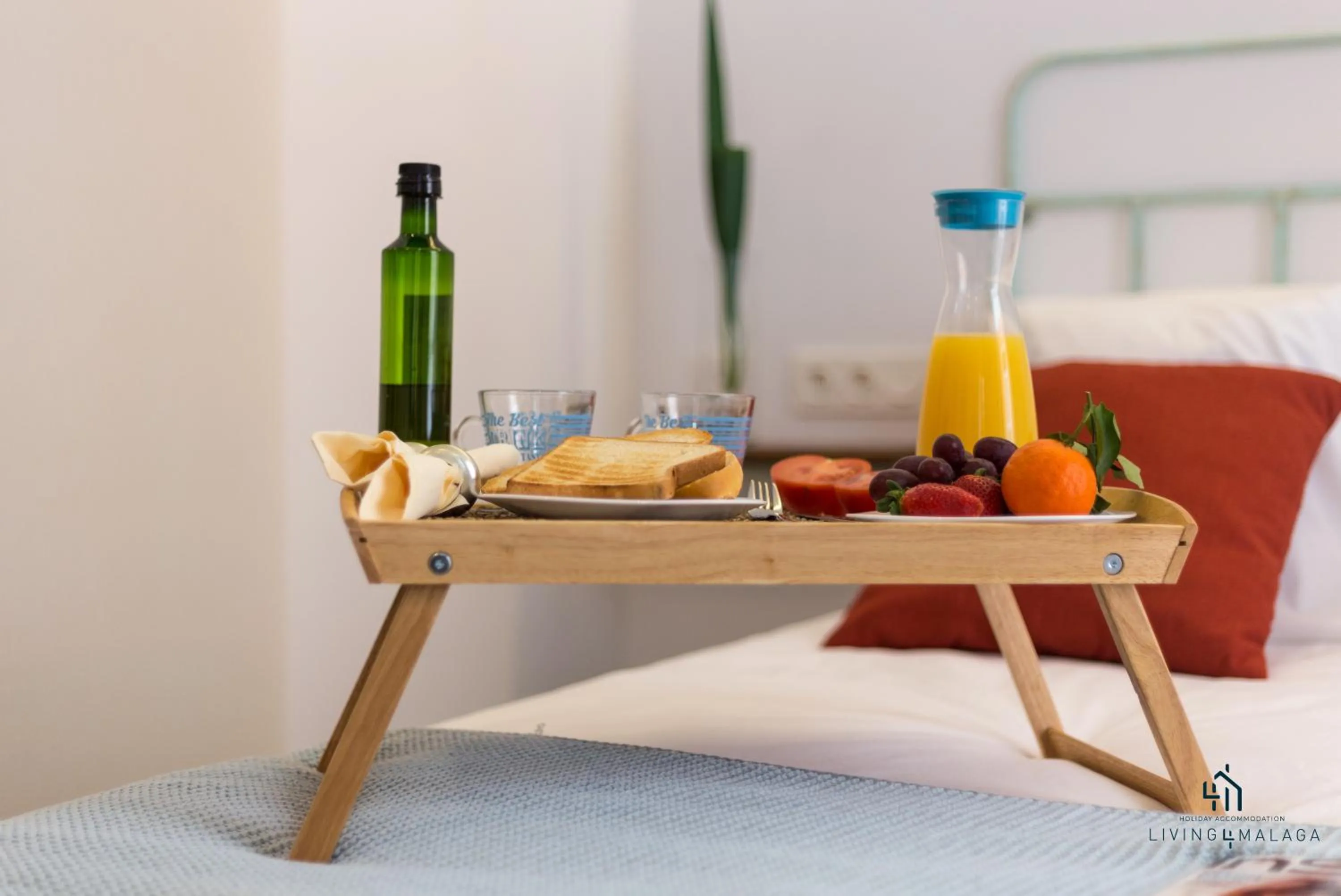 Bed in Living4Malaga Skyline Apartments