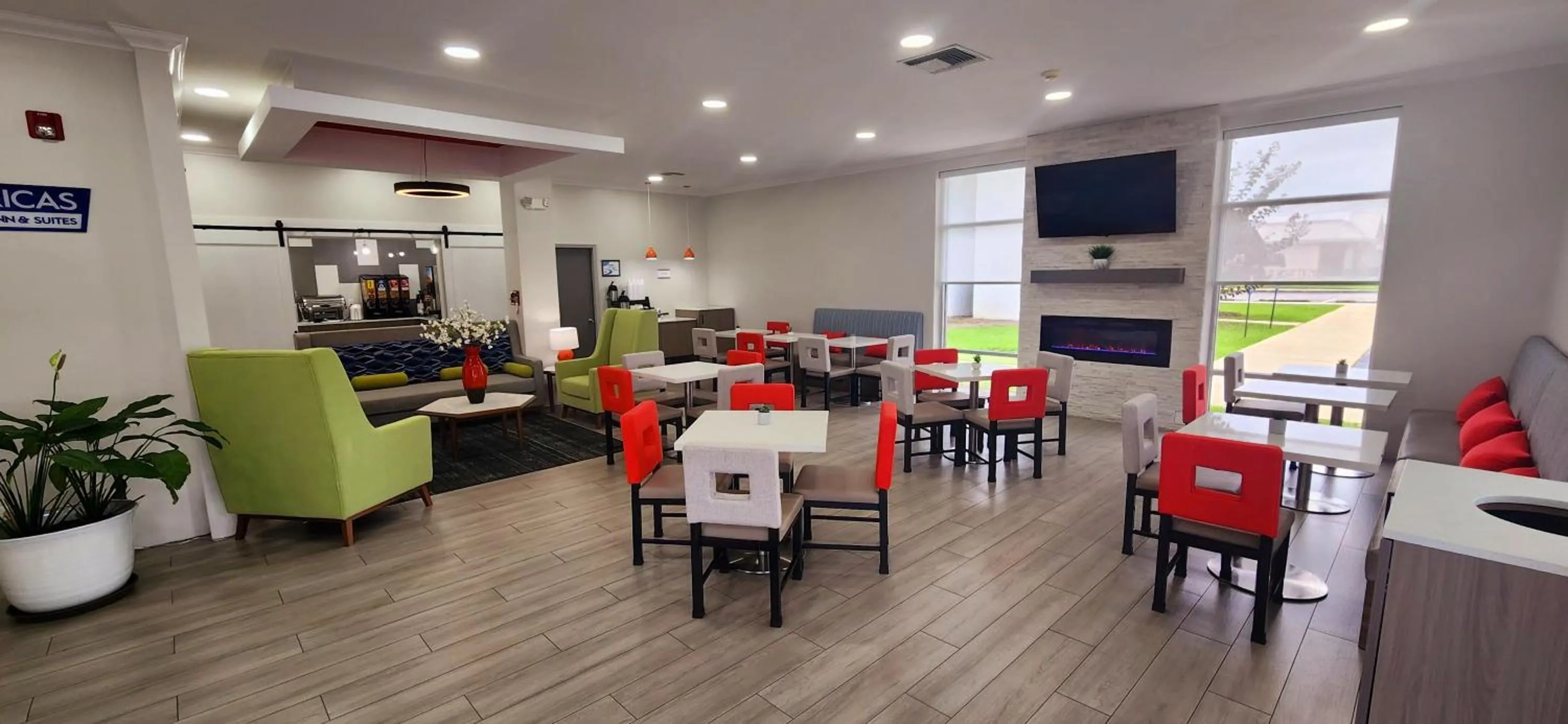 Restaurant/places to eat in Americas Best Value Inn & Suites-Foley