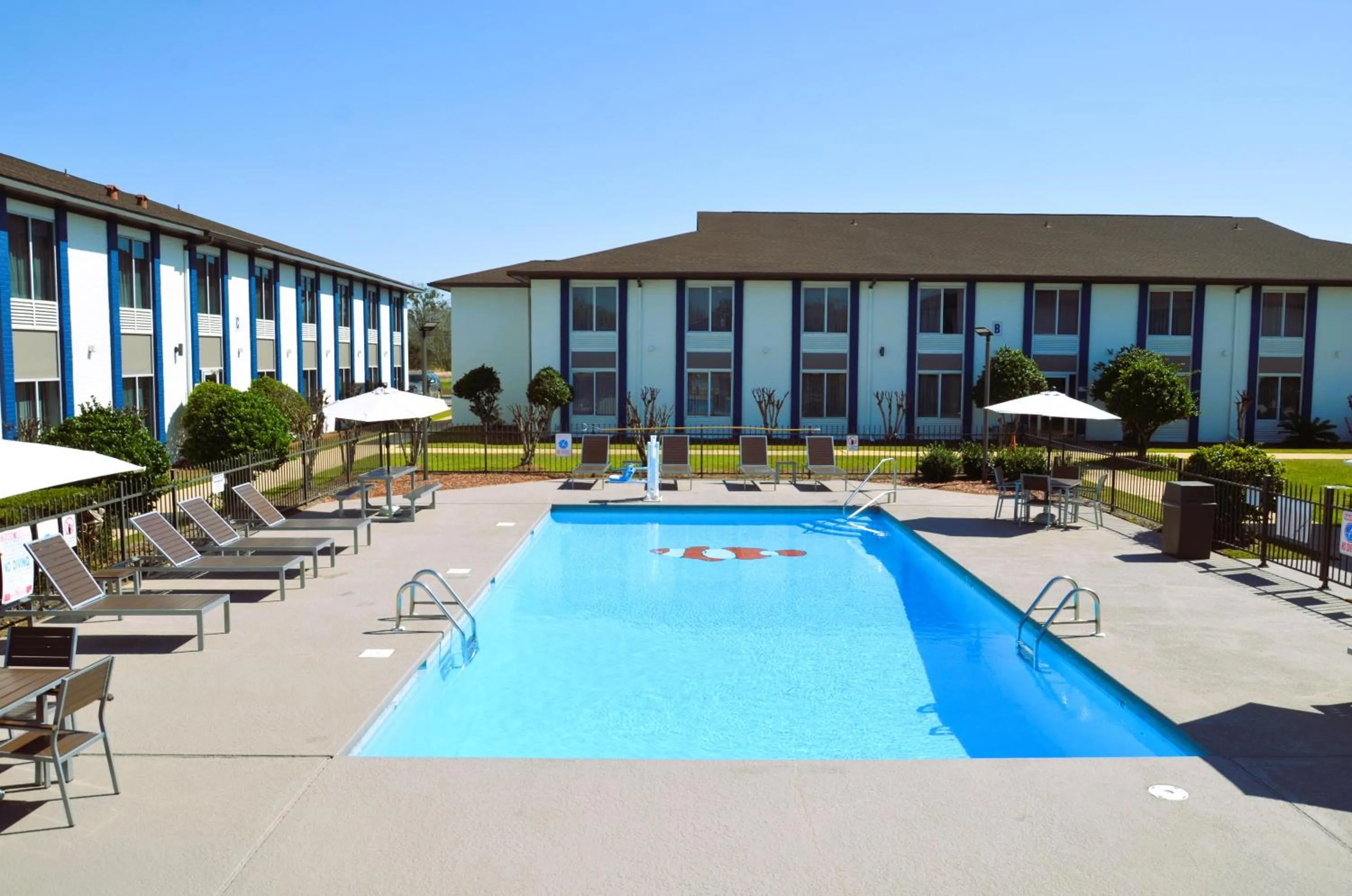 Property building in Americas Best Value Inn & Suites-Foley