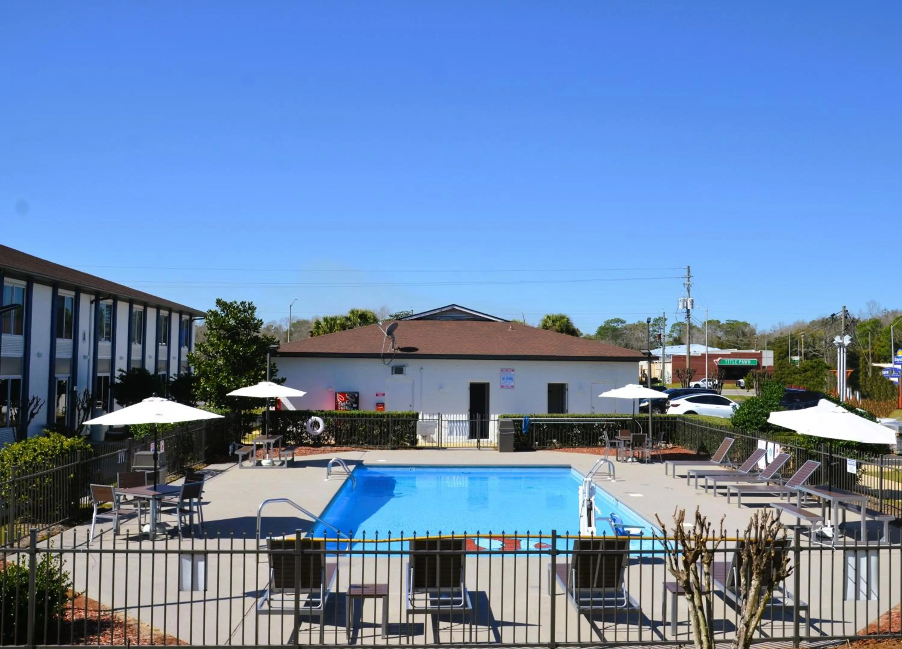 Property building in Americas Best Value Inn & Suites-Foley