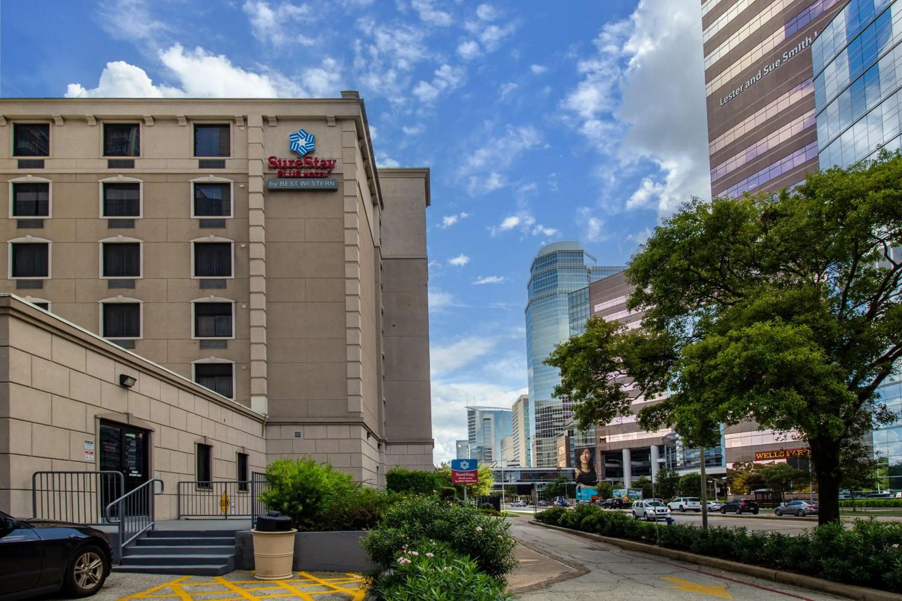 Property building in SureStay Plus Hotel by Best Western Houston Medical Center