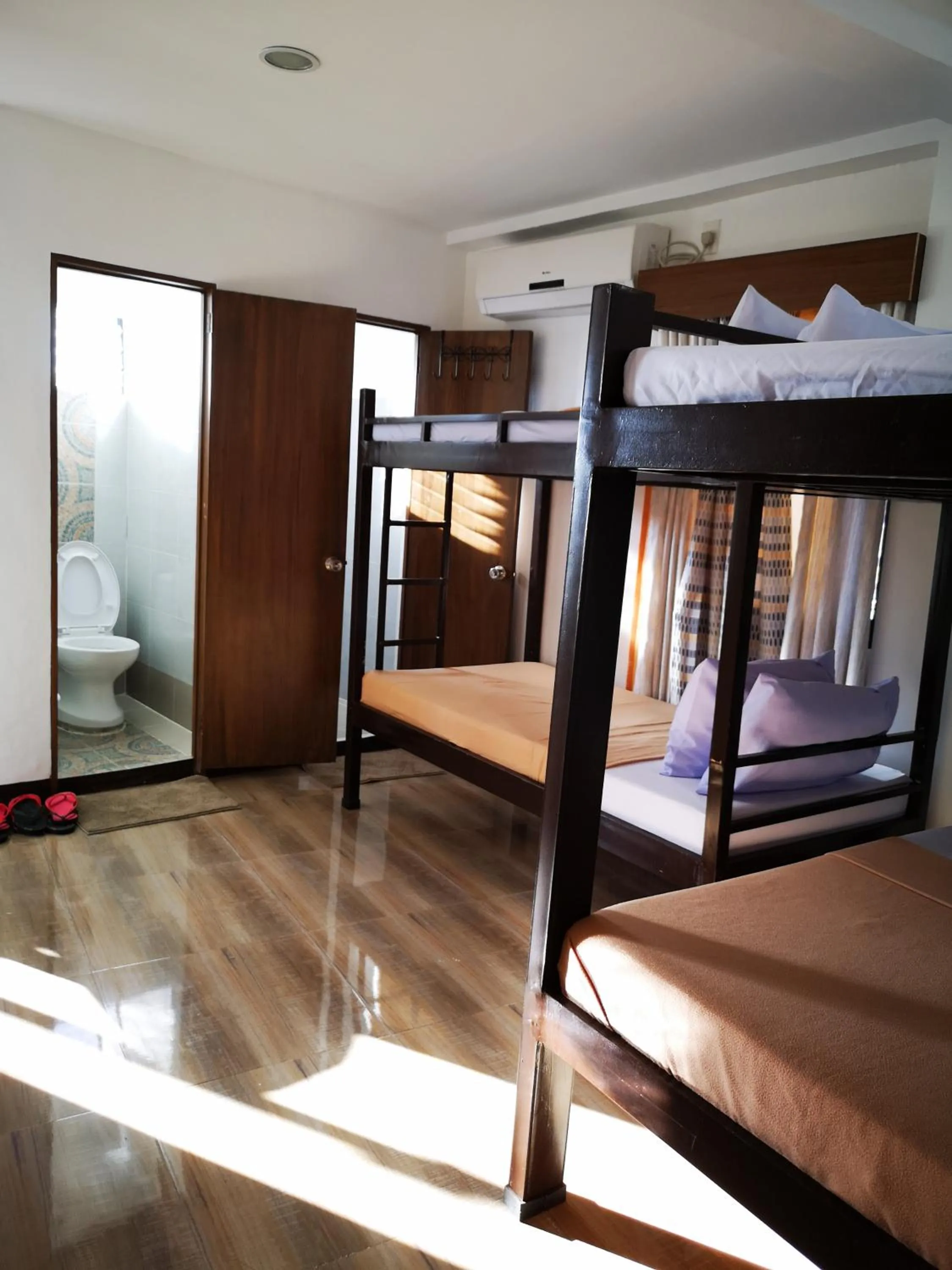 Bed in Casitas Inn Tagaytay Co.