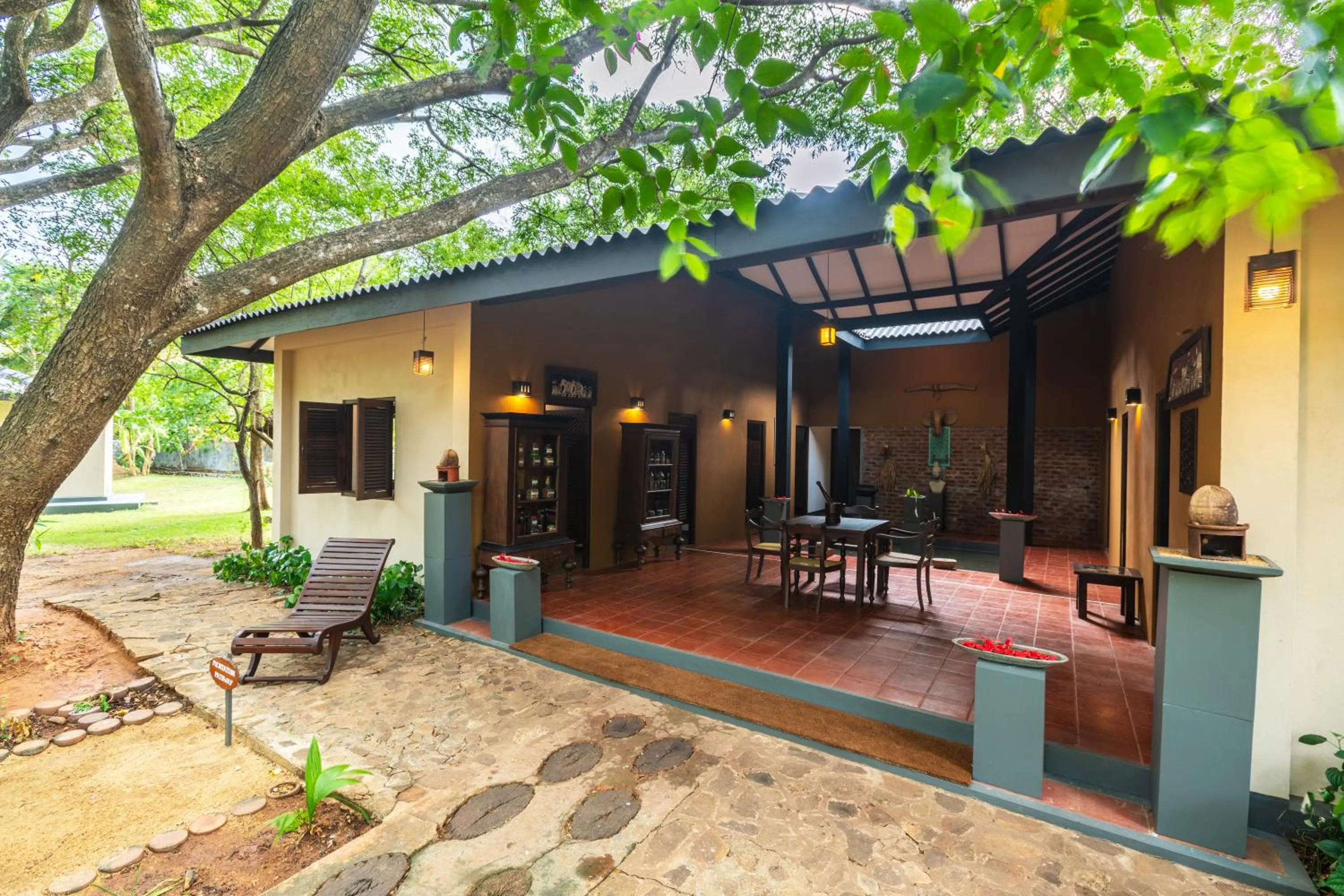 Property building in Kassapa Lions Rock