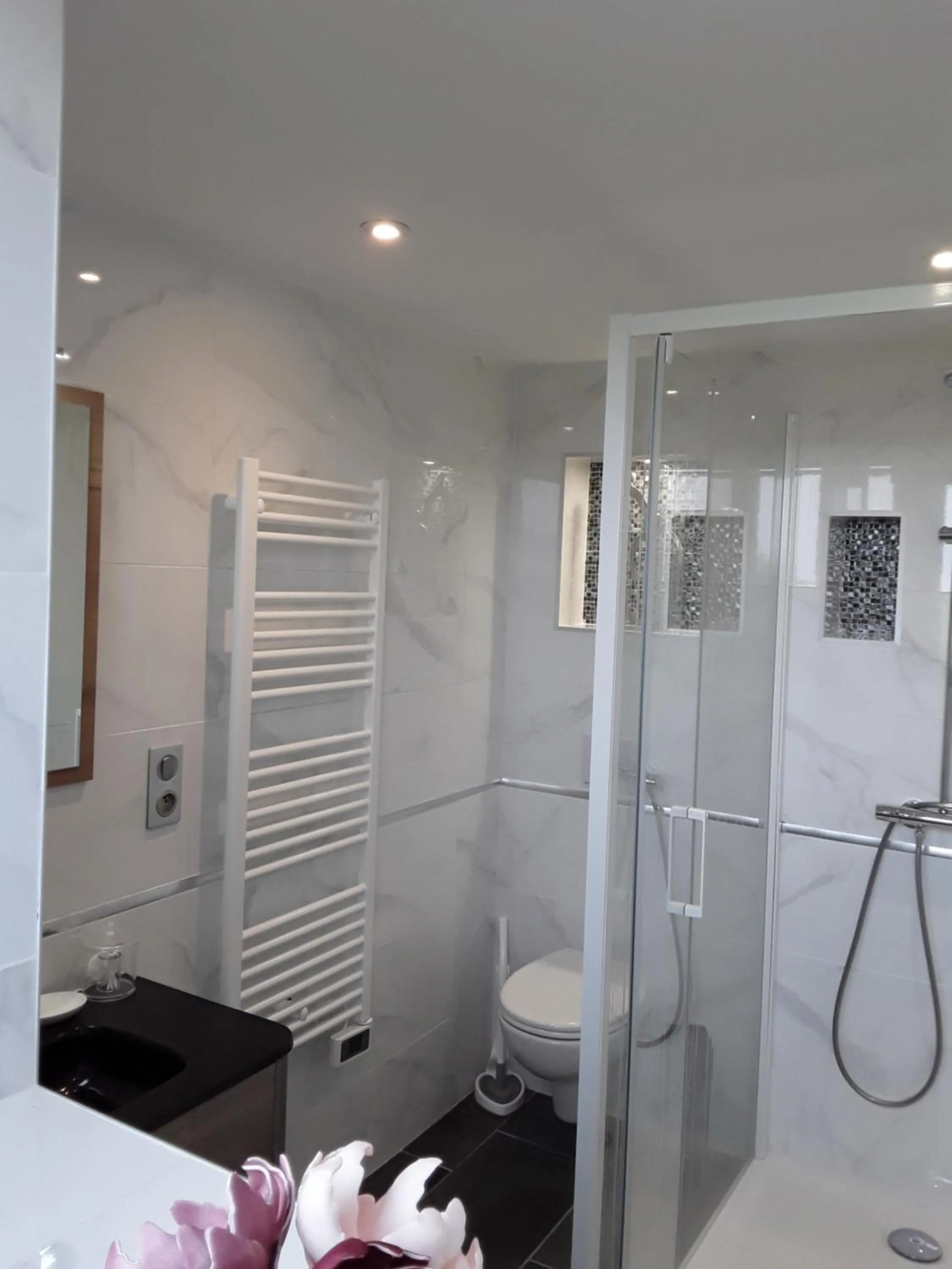 Bathroom in Chez Herveline Le Fer - Chambres et table d'hôtes