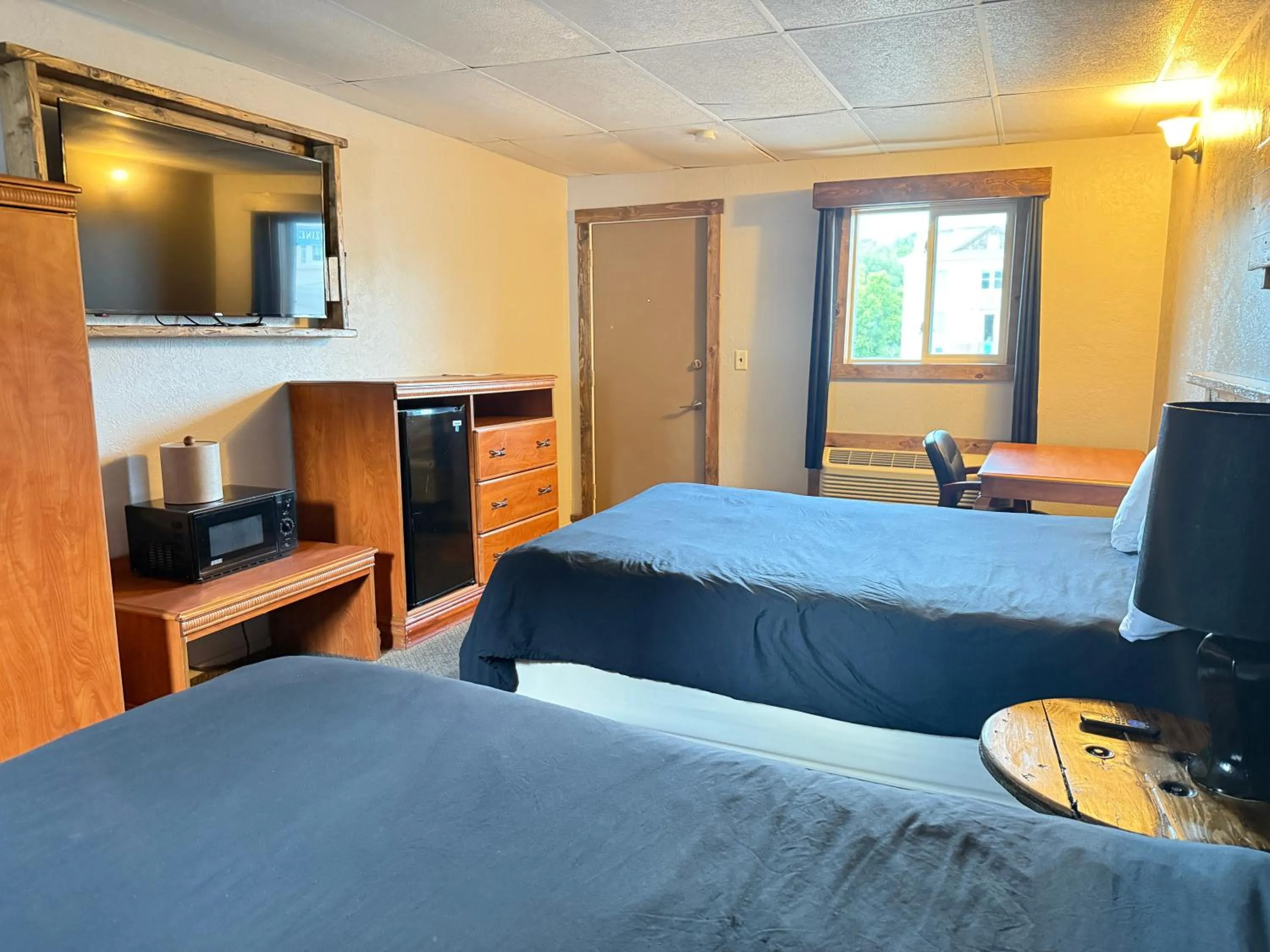 Bedroom, Bed in Hotel O Bel Aire Chamberlain SD I 90