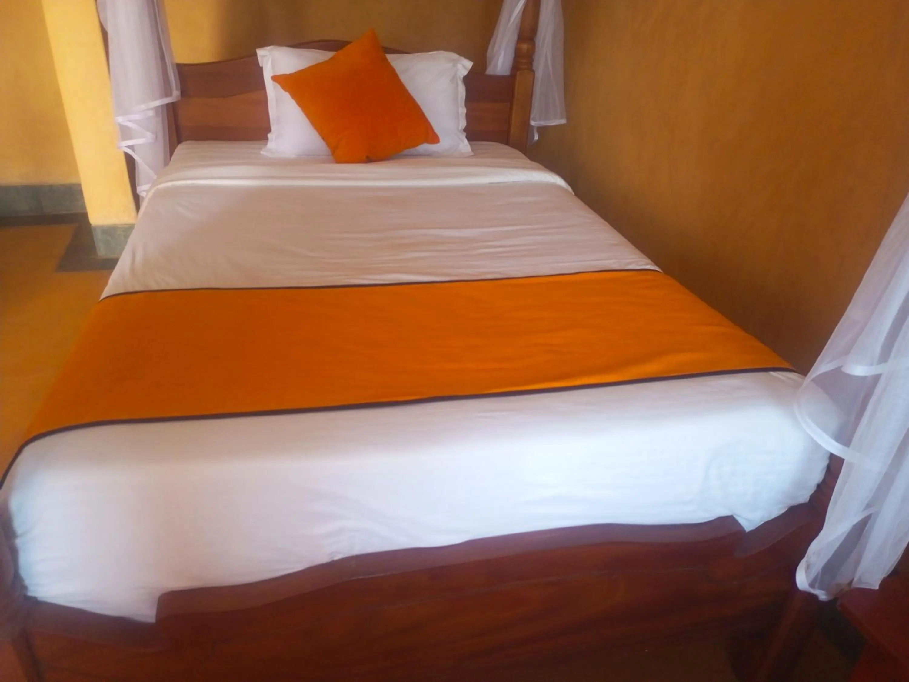 Bed in New Court View Hotel
