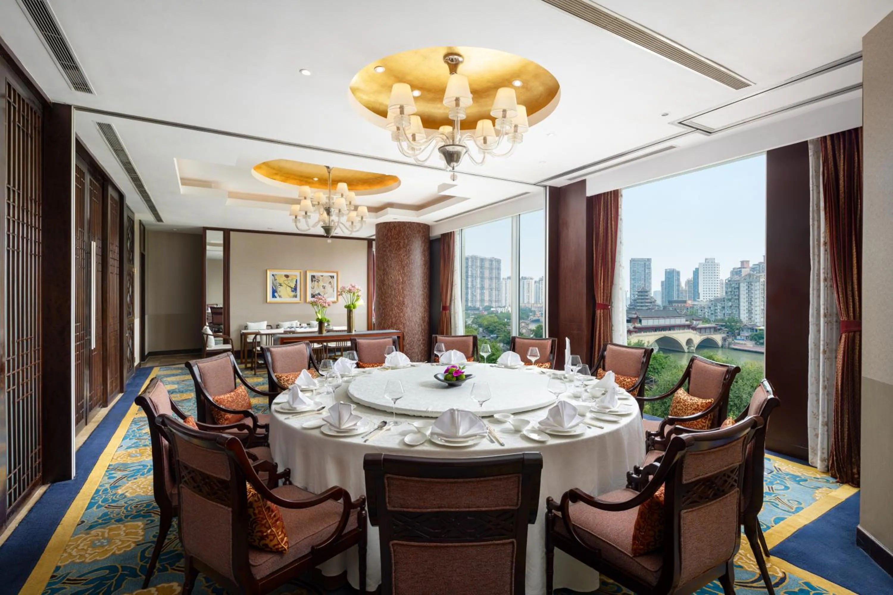 Restaurant/places to eat in Shangri-La Chengdu