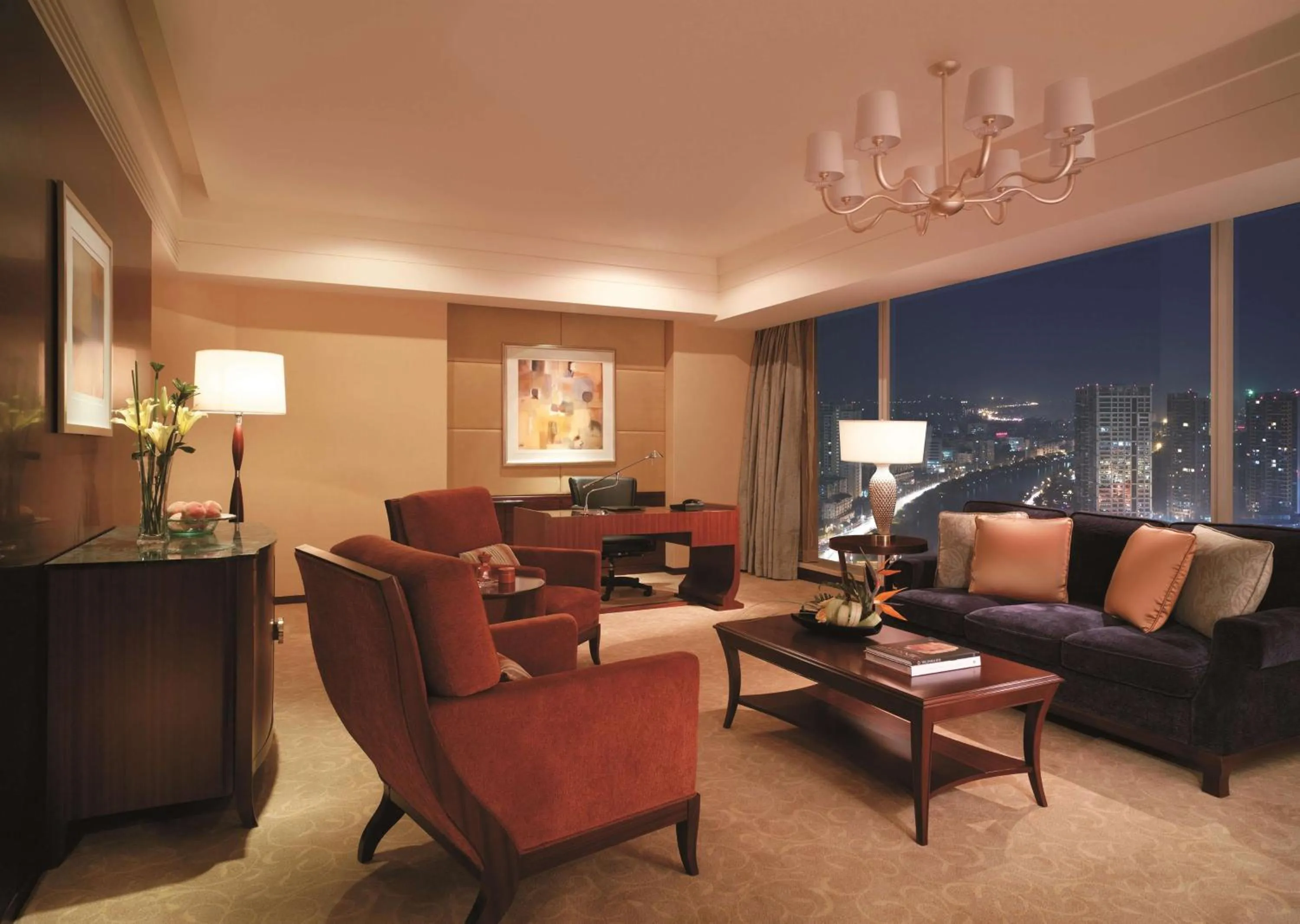 Photo of the whole room in Shangri-La Chengdu