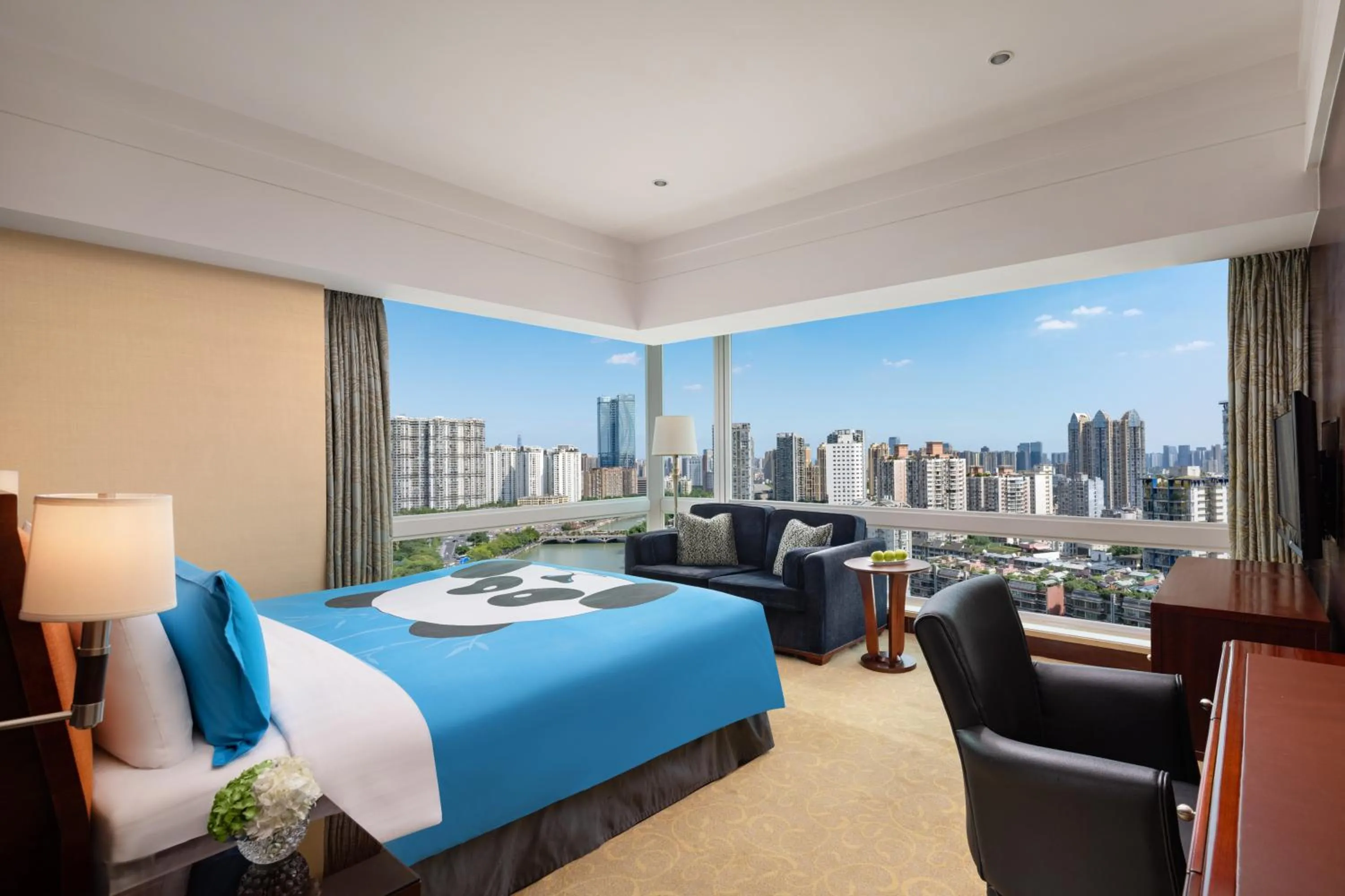 Bedroom, Bed in Shangri-La Chengdu