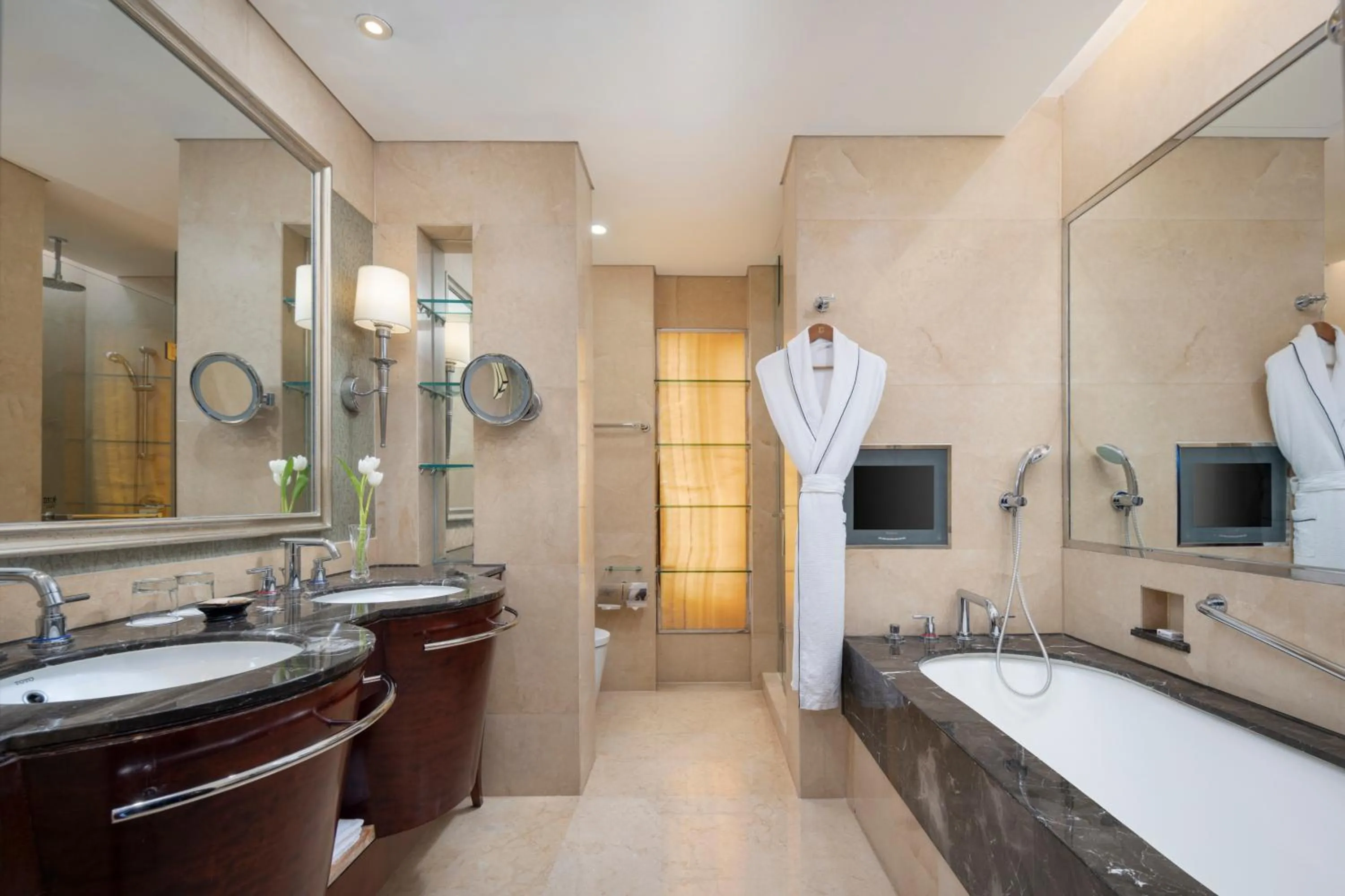 Bathroom in Shangri-La Chengdu