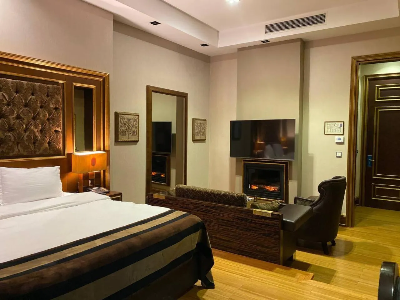 People, Bed in Sultan Inn Boutique Hotel