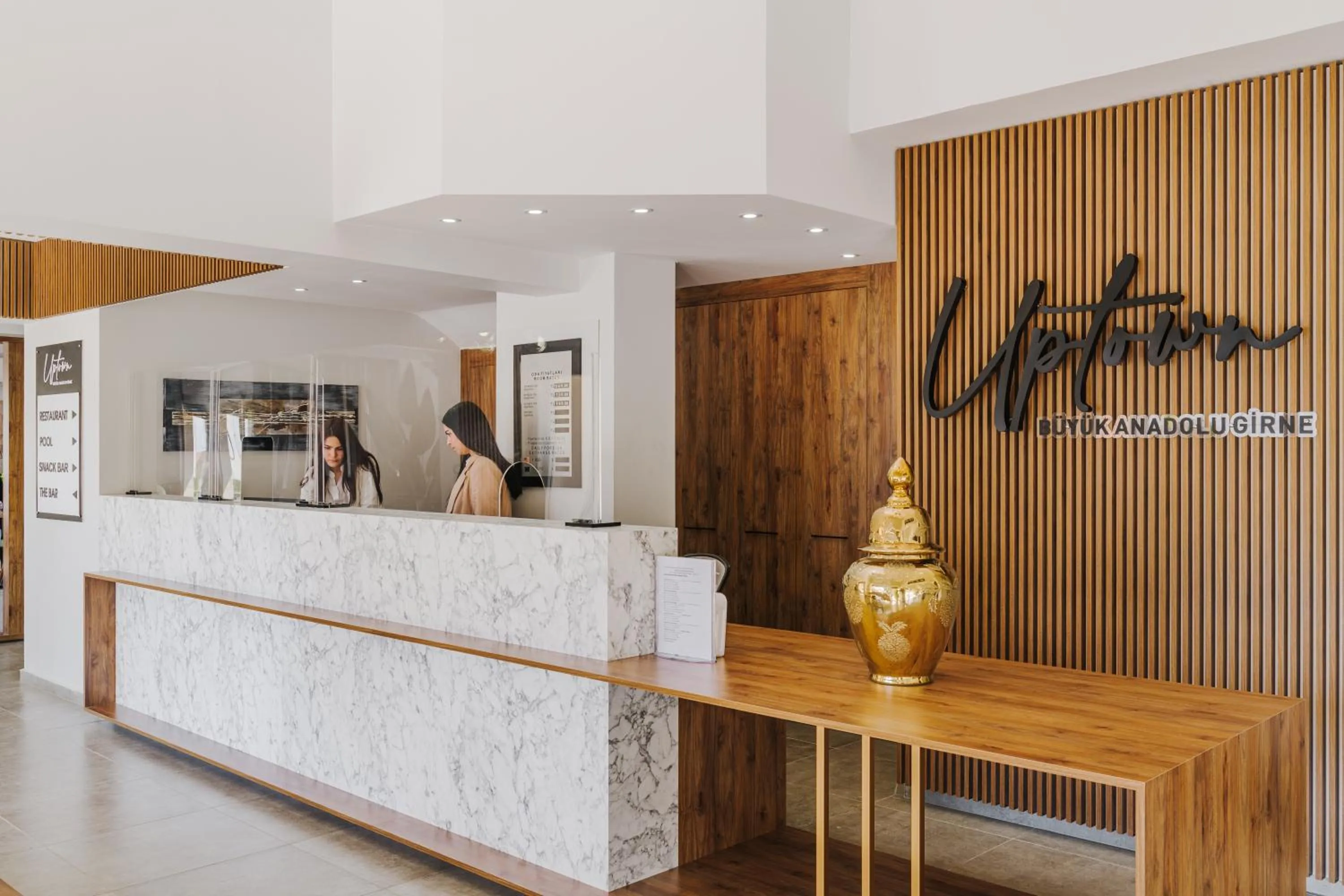 Lobby or reception in UPTOWN Büyük Anadolu Girne Hotel