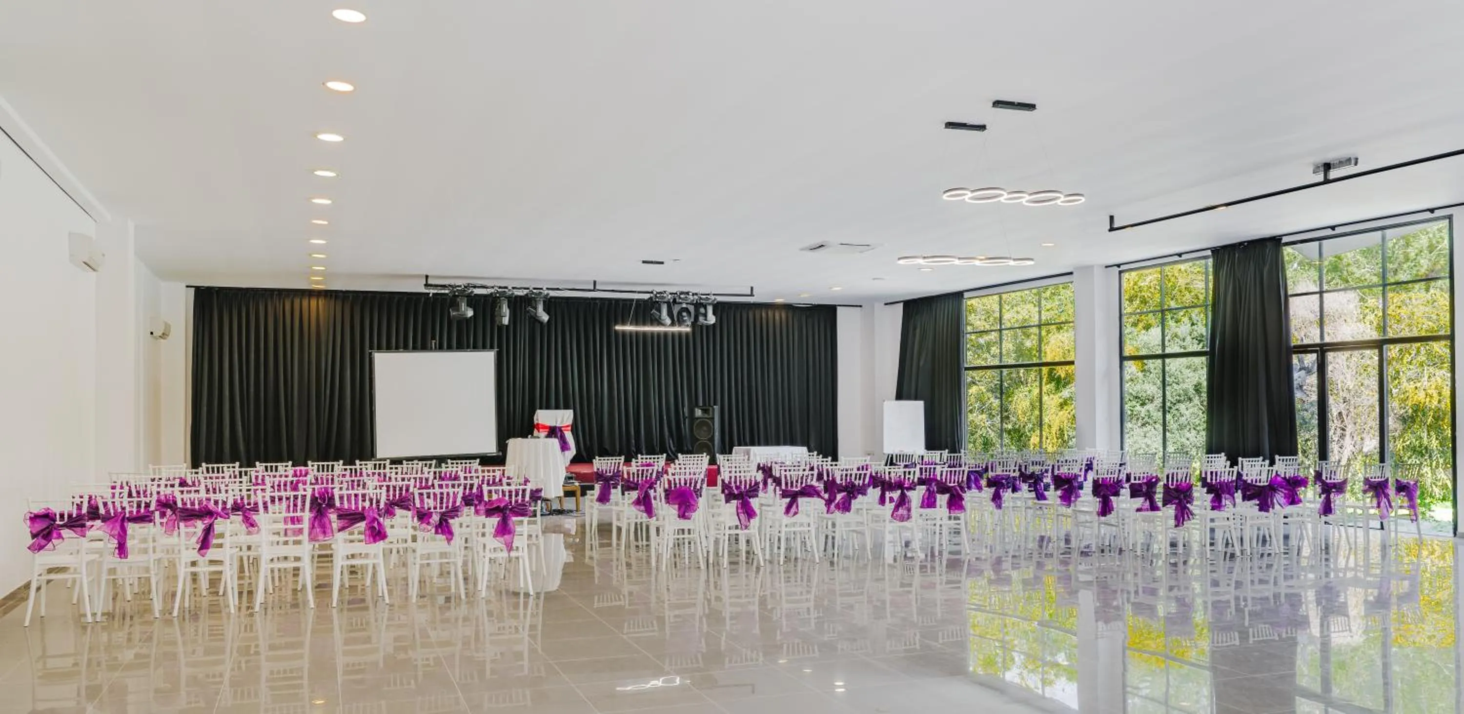 UPTOWN Büyük Anadolu Girne Hotel