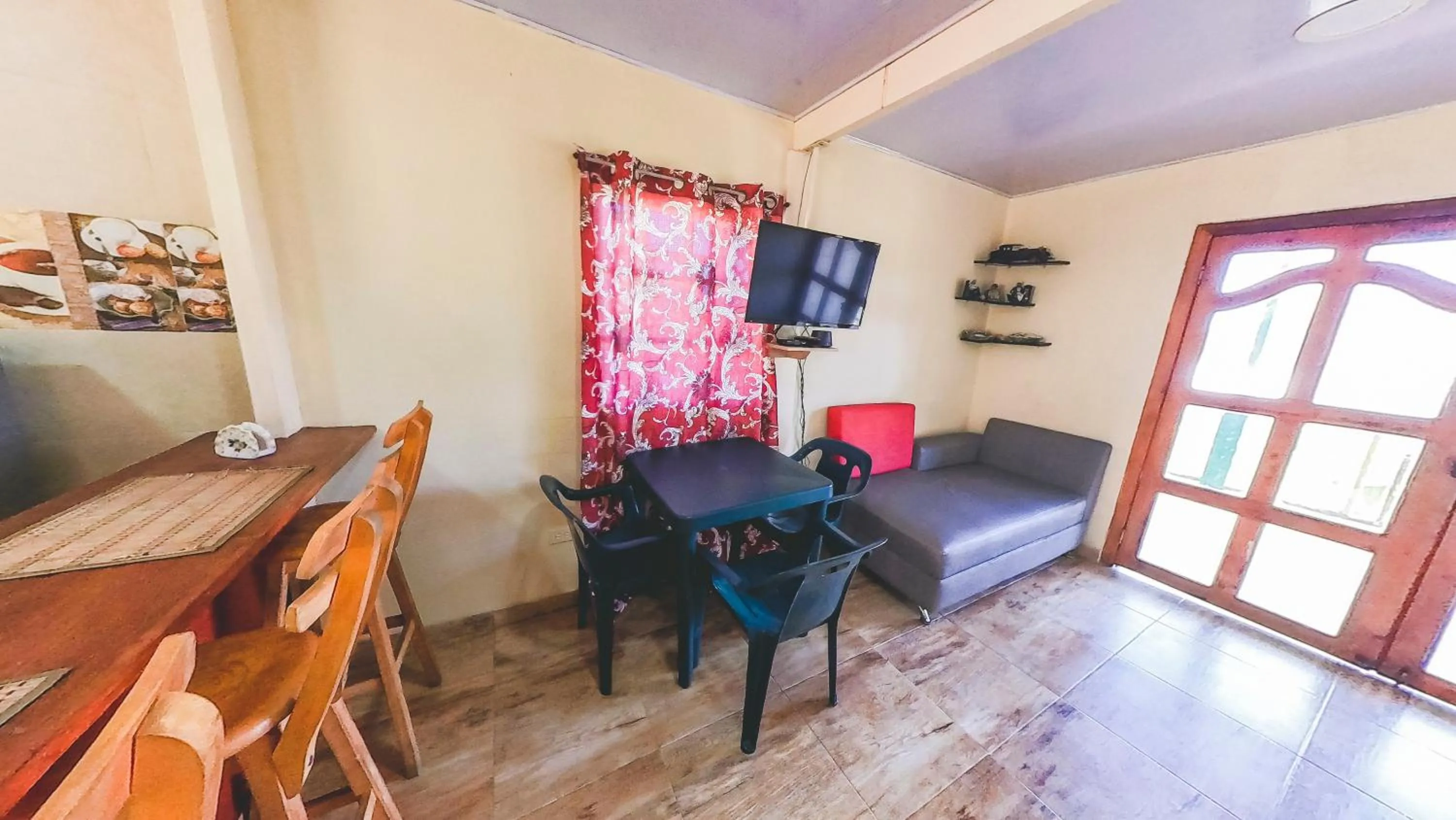 TV and multimedia in Posada Nativa Miss Trinie