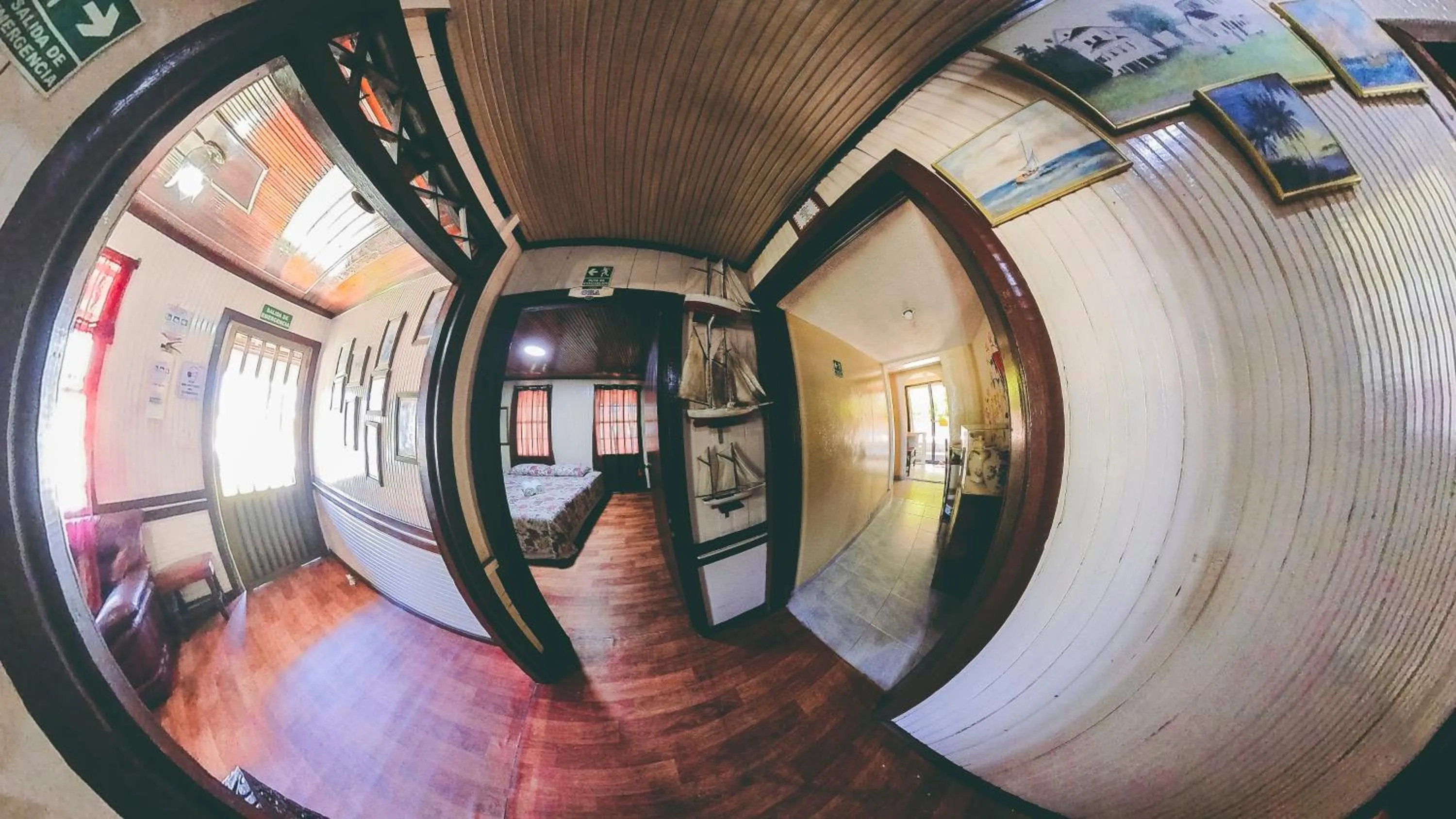 Living room in Posada Nativa Miss Trinie