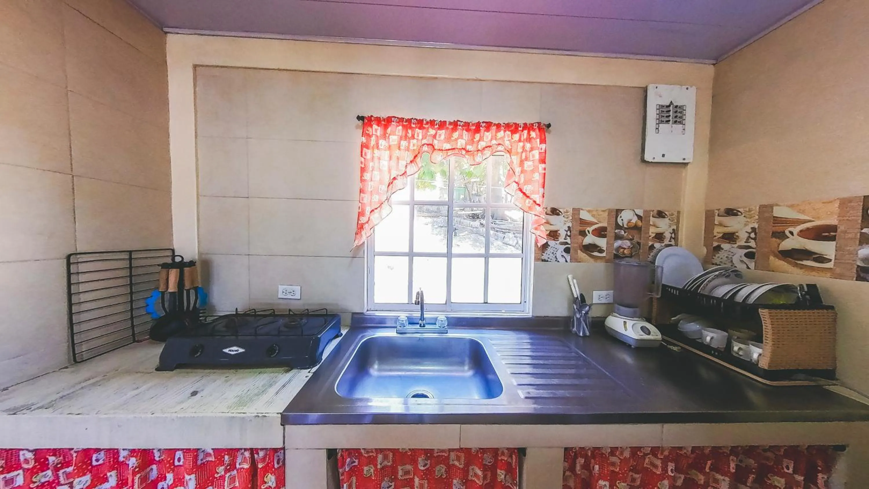 Kitchen or kitchenette in Posada Nativa Miss Trinie