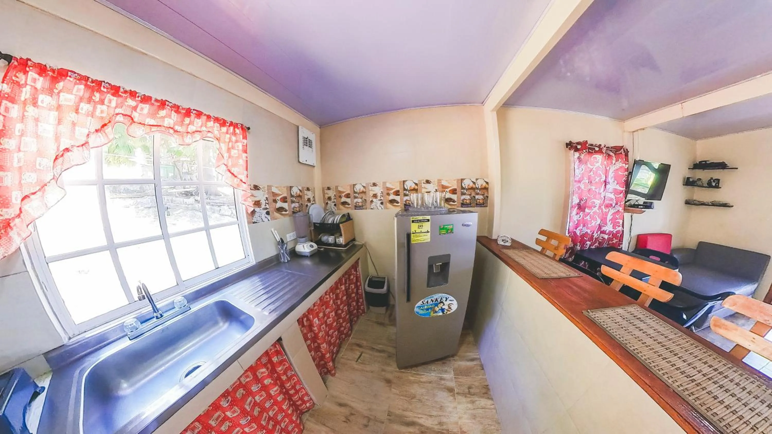 Kitchen or kitchenette in Posada Nativa Miss Trinie