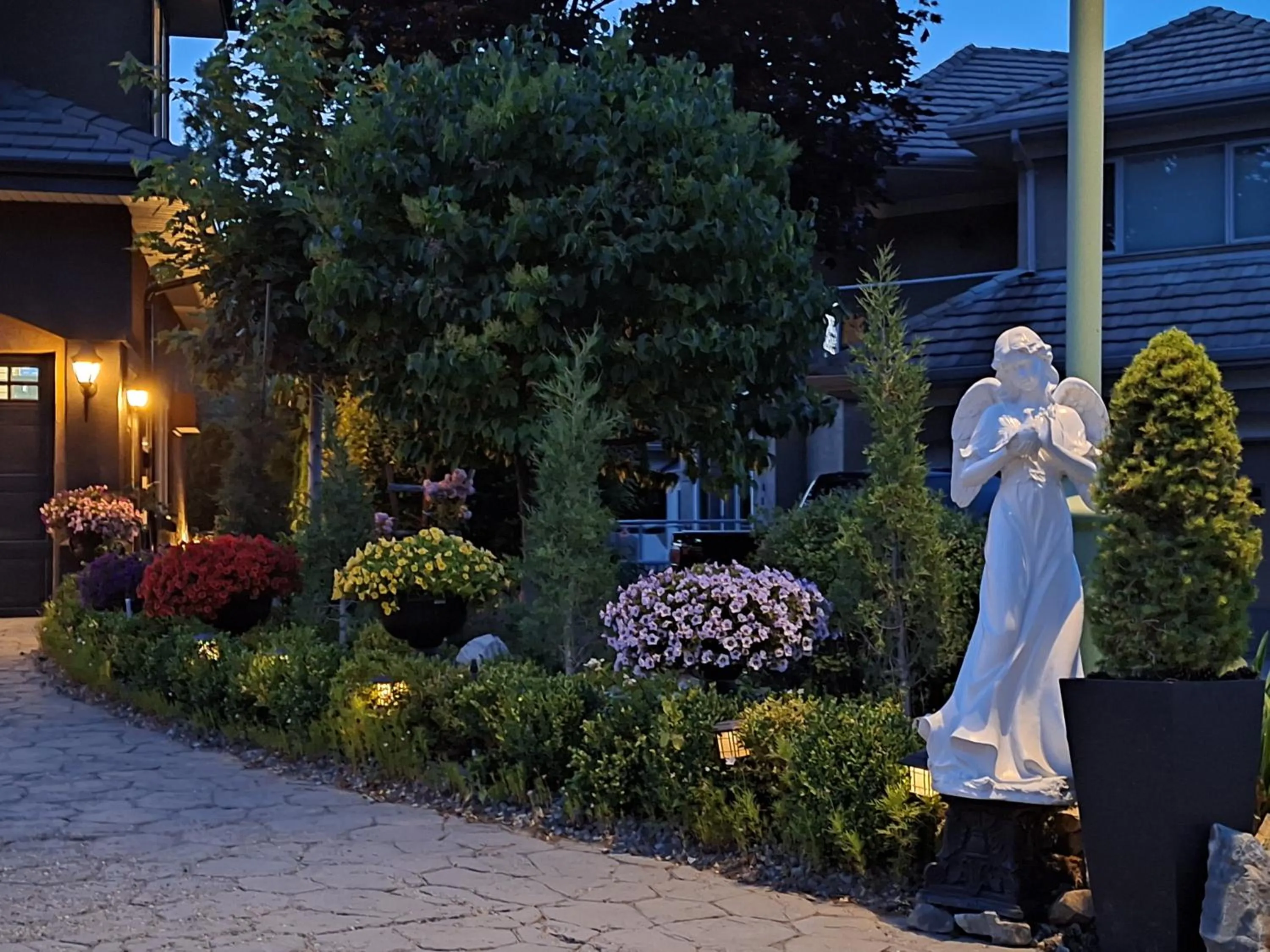 Property building in Villa Bellissimo FranTalia - Néo-Classical Résidence & Galleriséum