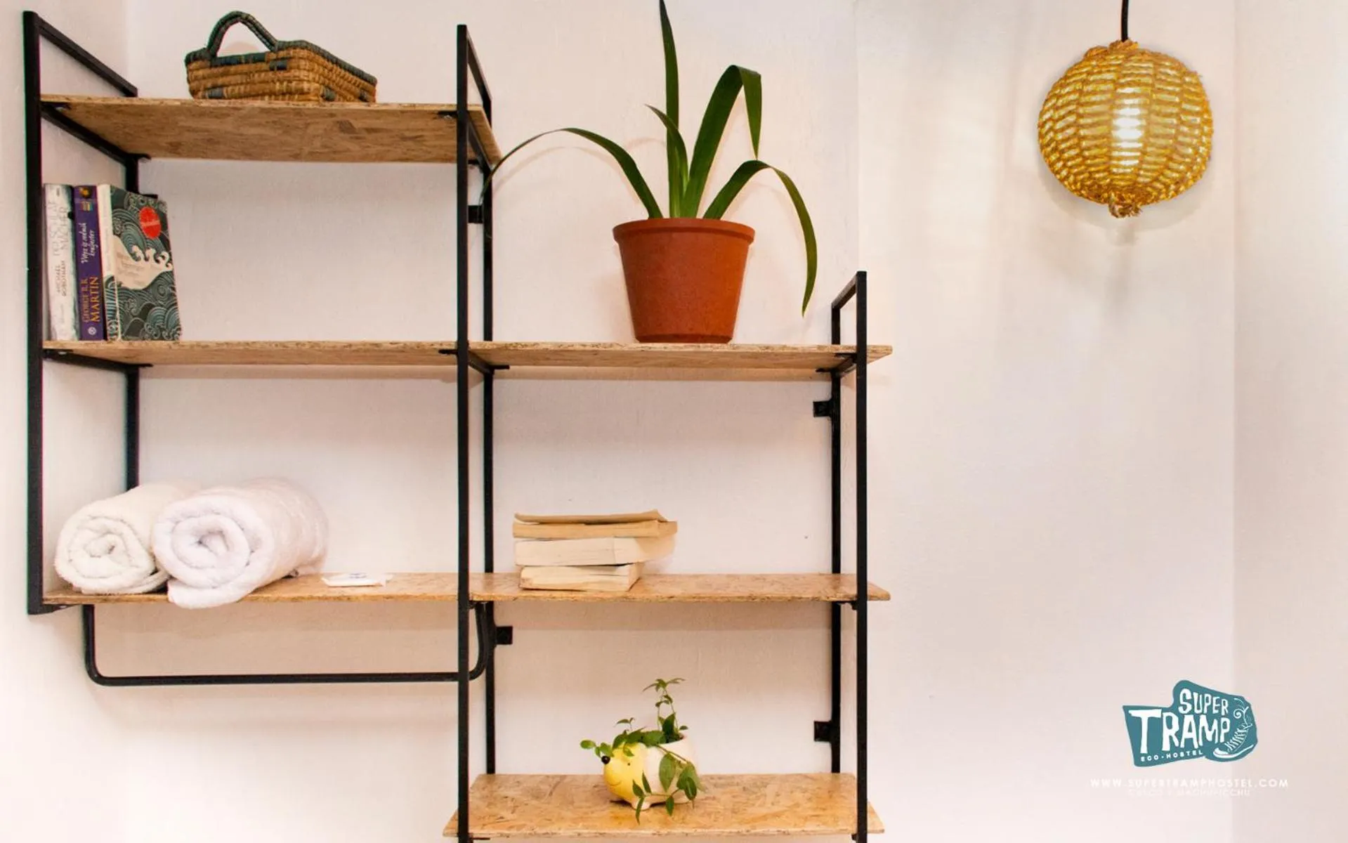 wardrobe in Supertramp Hostel Machupicchu