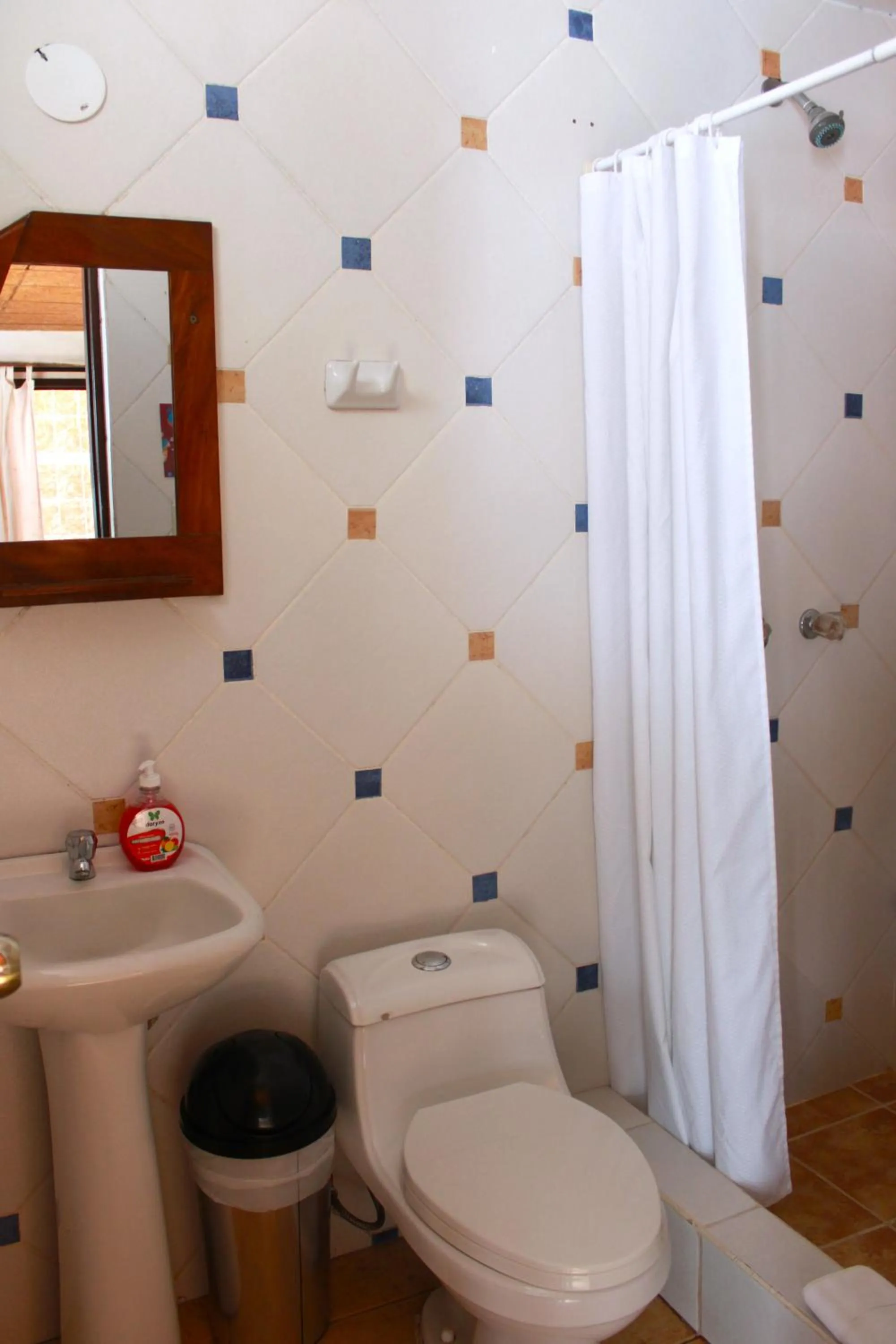 Bathroom in Supertramp Hostel Machupicchu