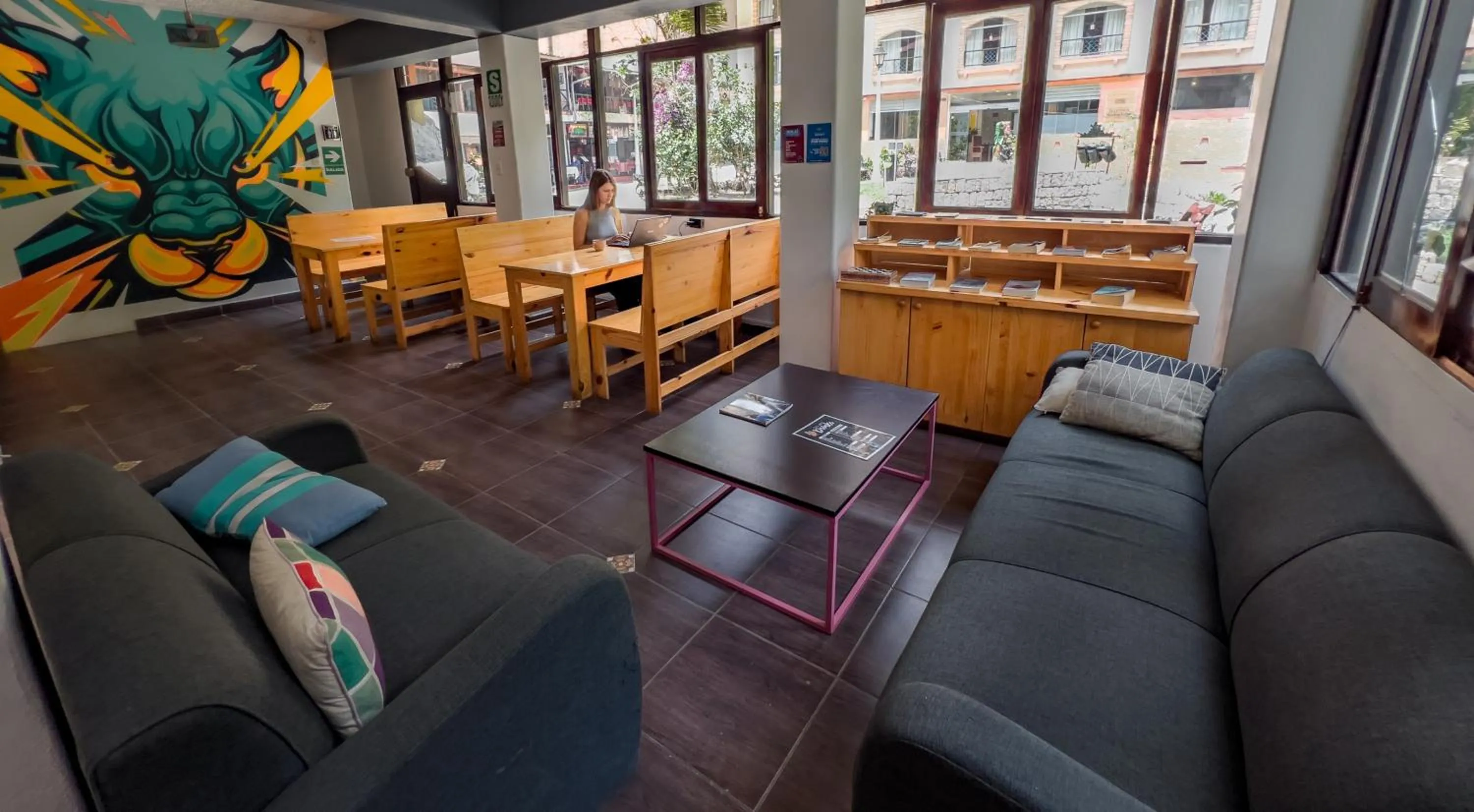 Living room in Supertramp Hostel Machupicchu