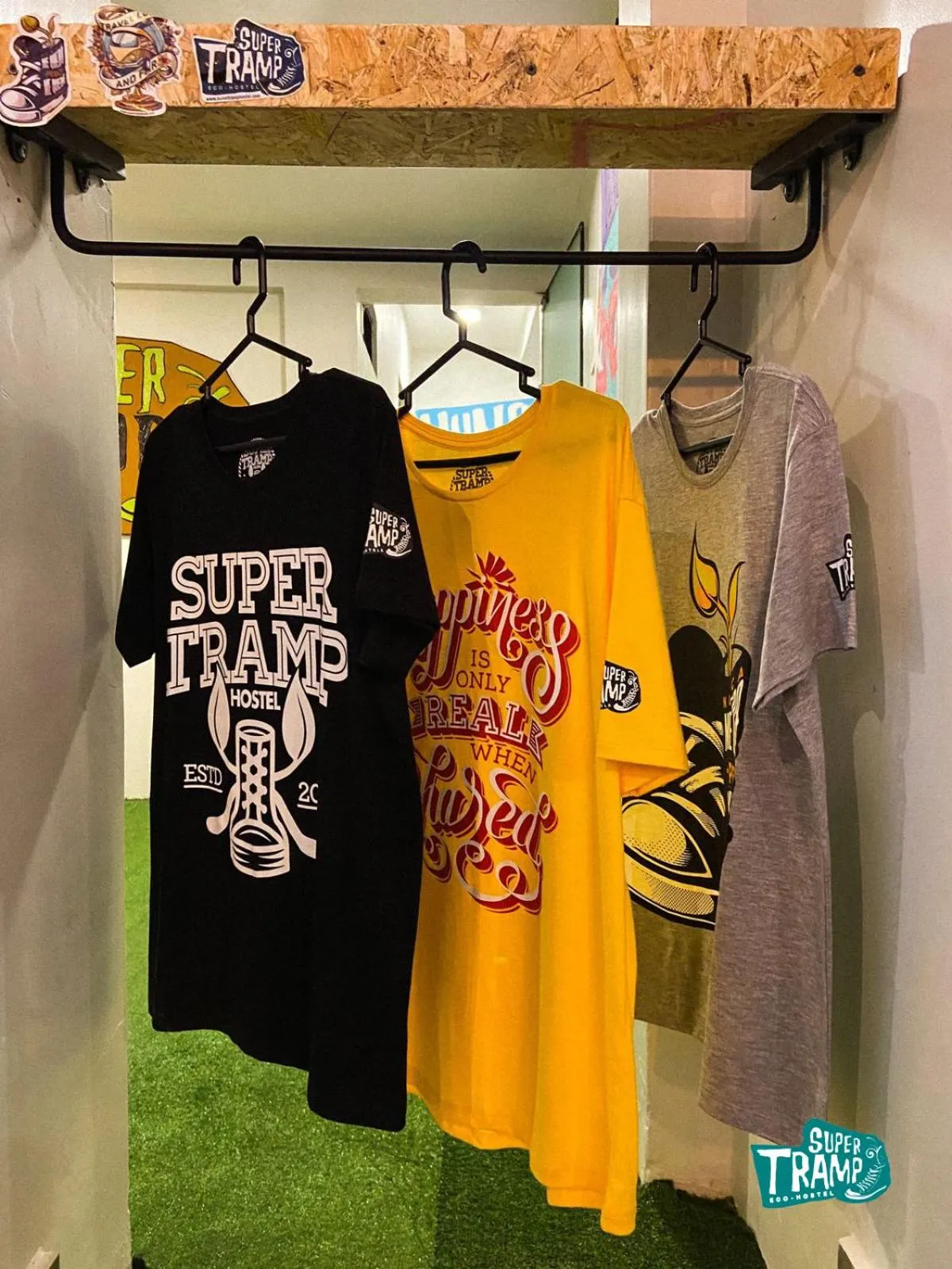 wardrobe in Supertramp Hostel Machupicchu