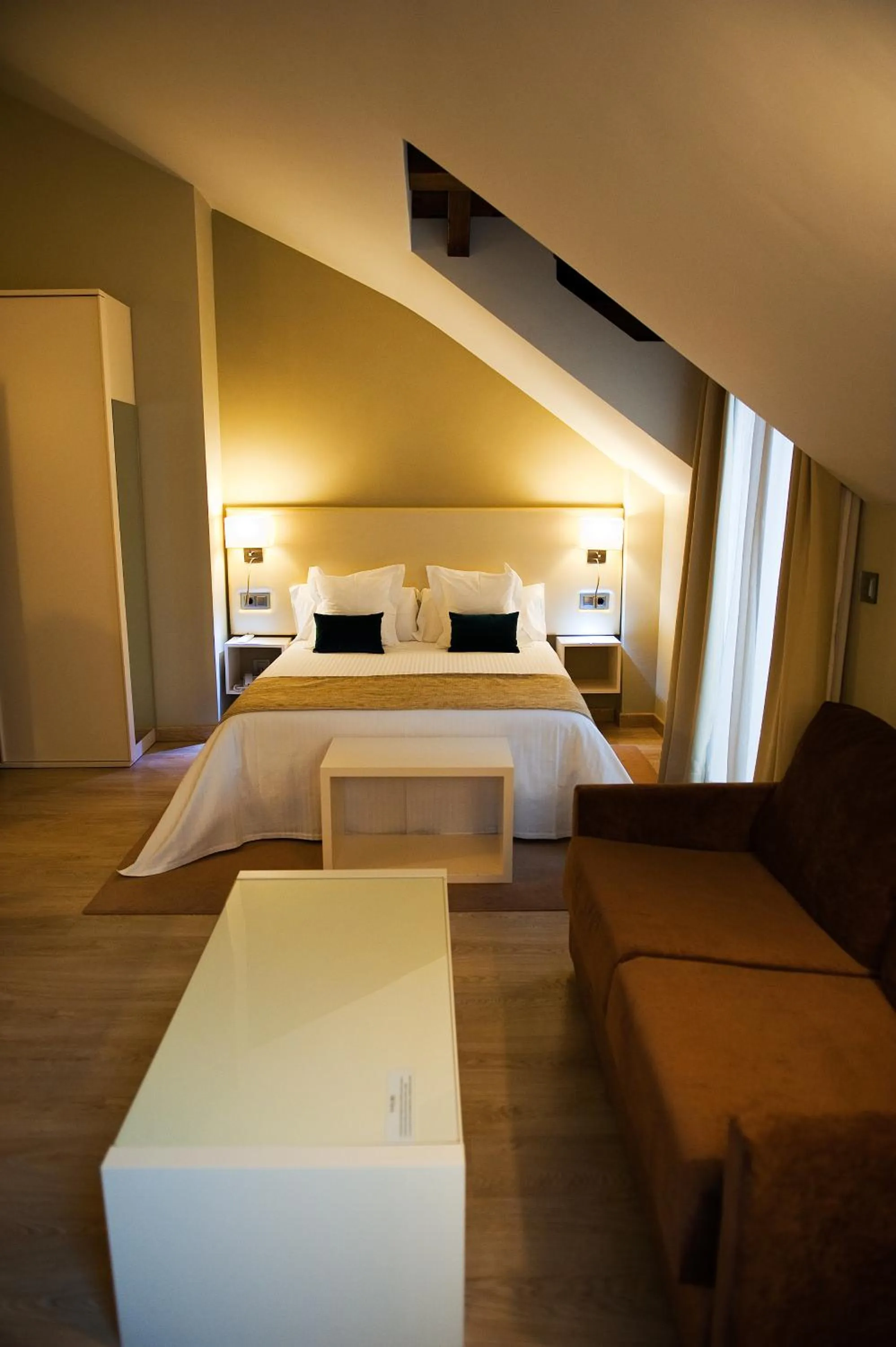 Photo of the whole room, Bed in Tinas de Pechon