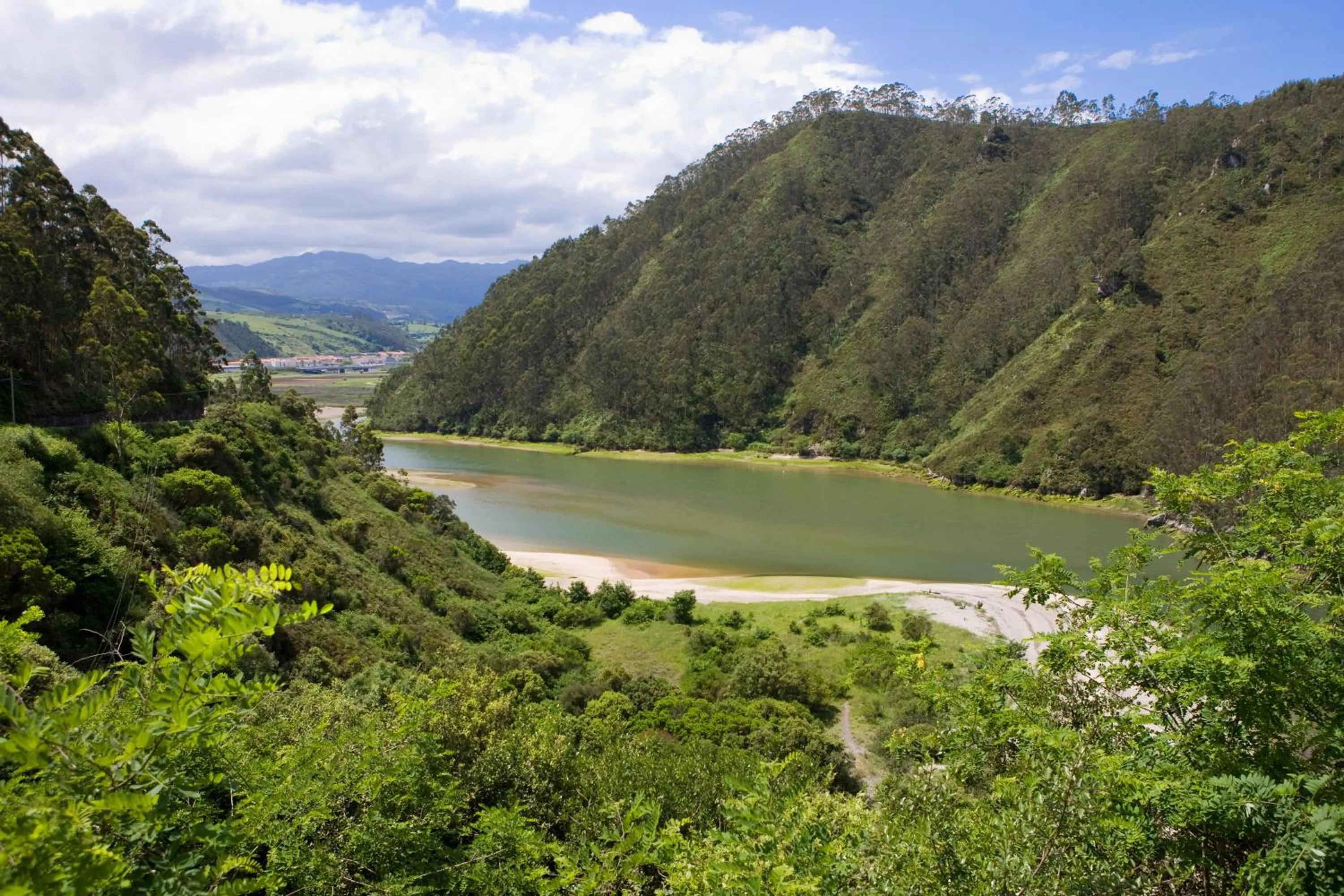 Area and facilities in Tinas de Pechon