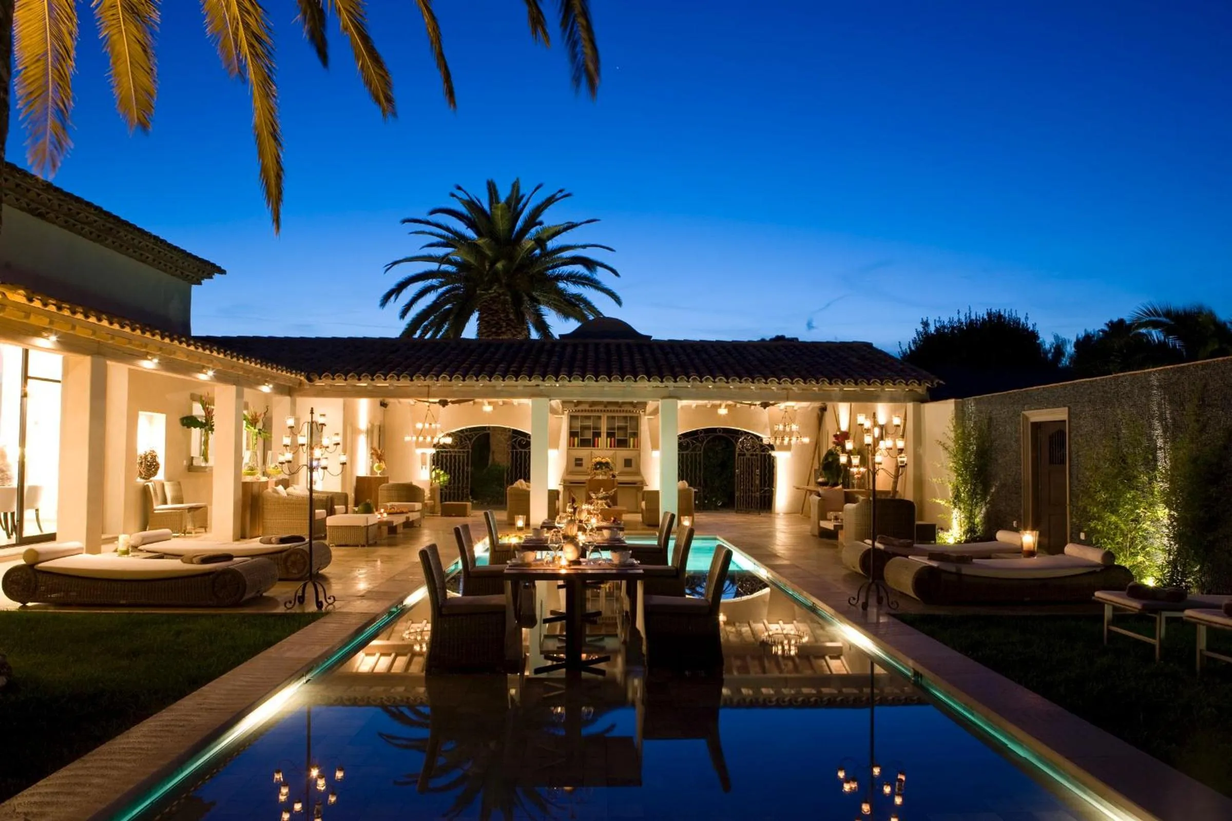 Property building in Le Pre de la Mer