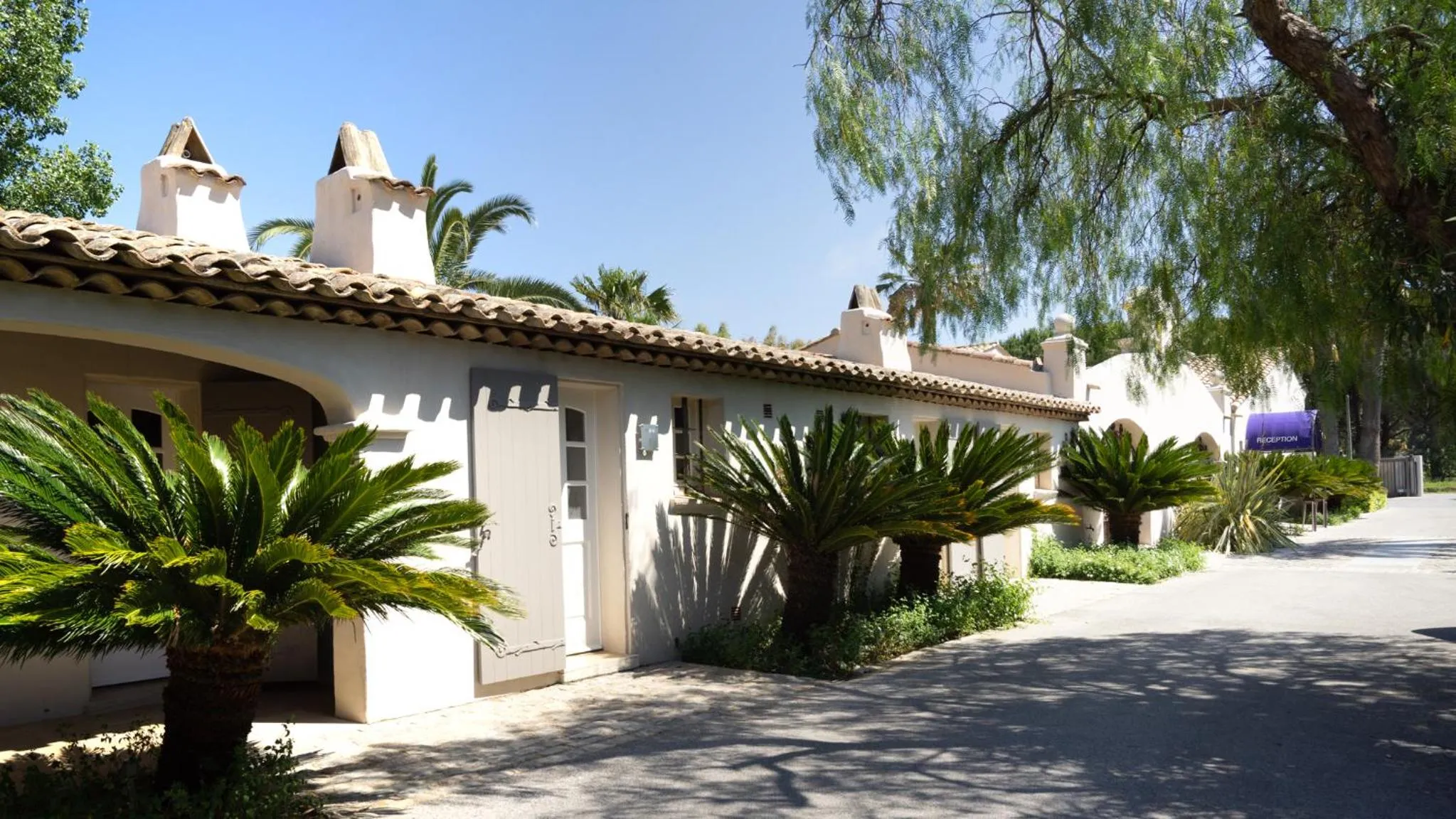 Property building in Le Pre de la Mer