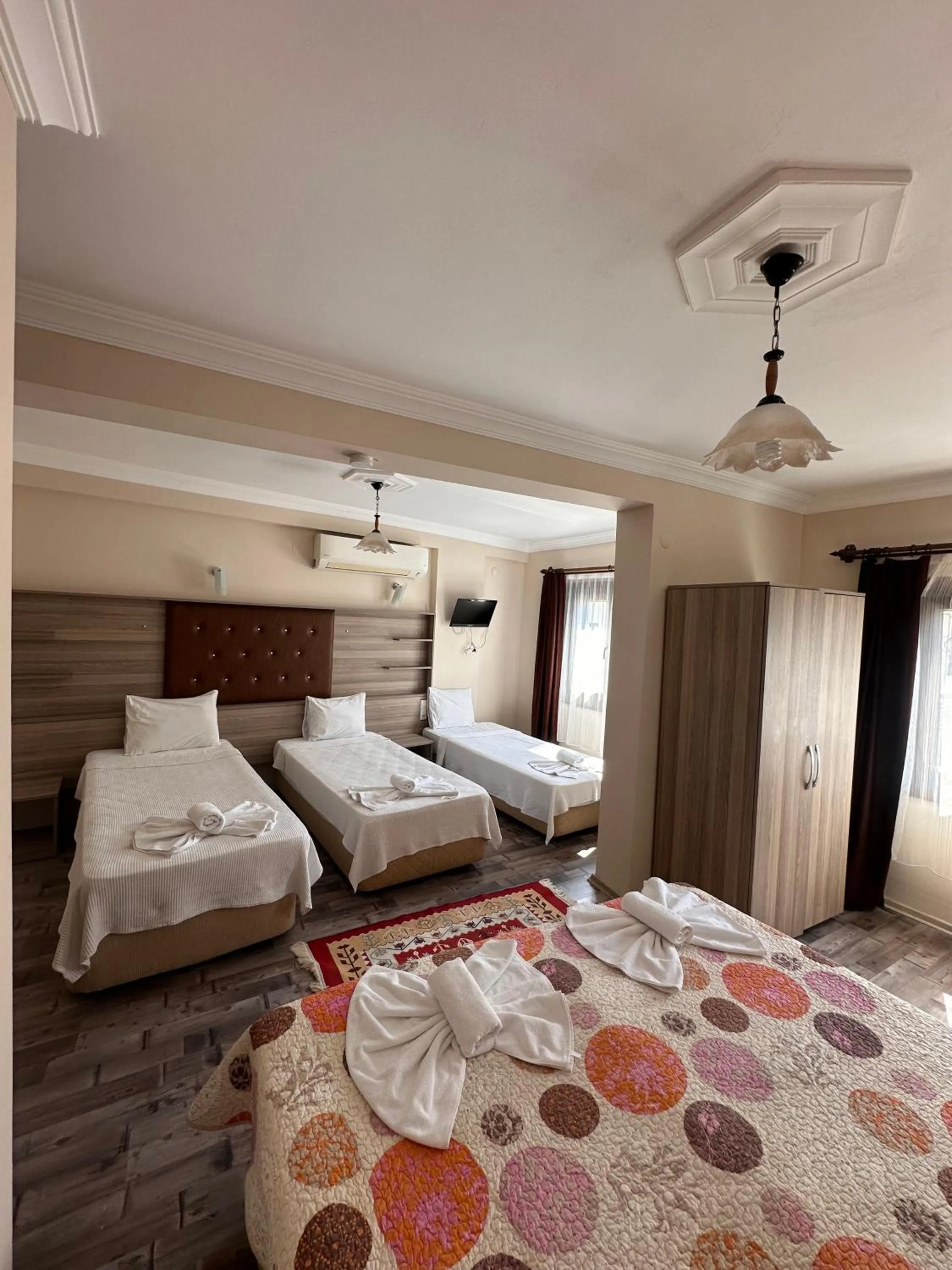 Photo of the whole room in Akay Hotel