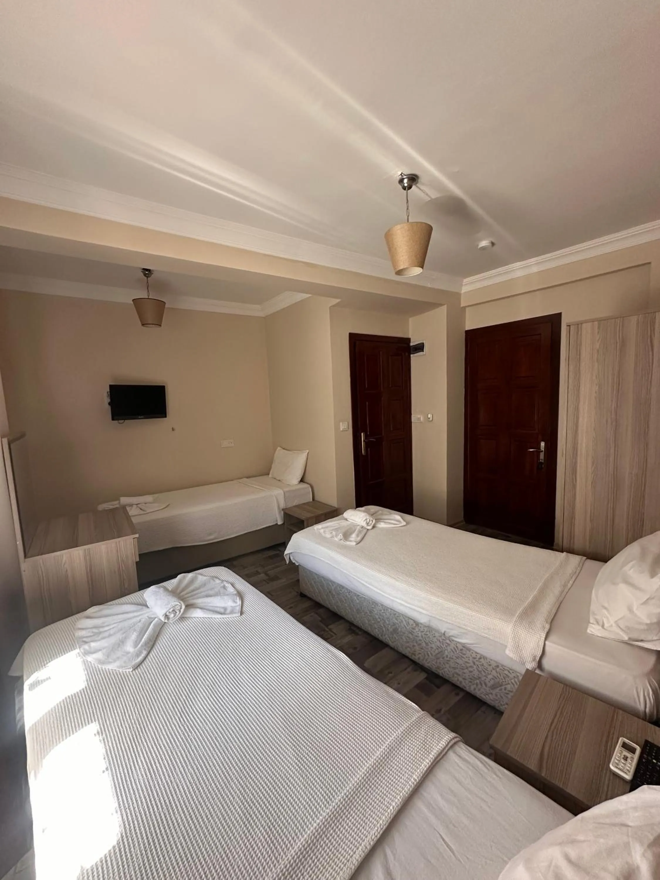 Photo of the whole room in Akay Hotel