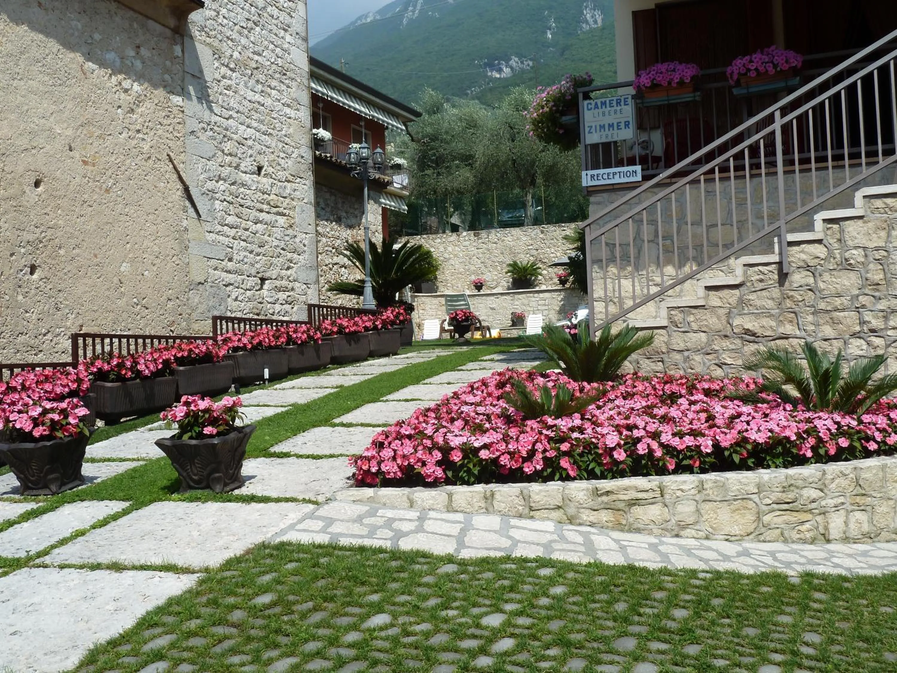 Spring in Albergo Casa Este