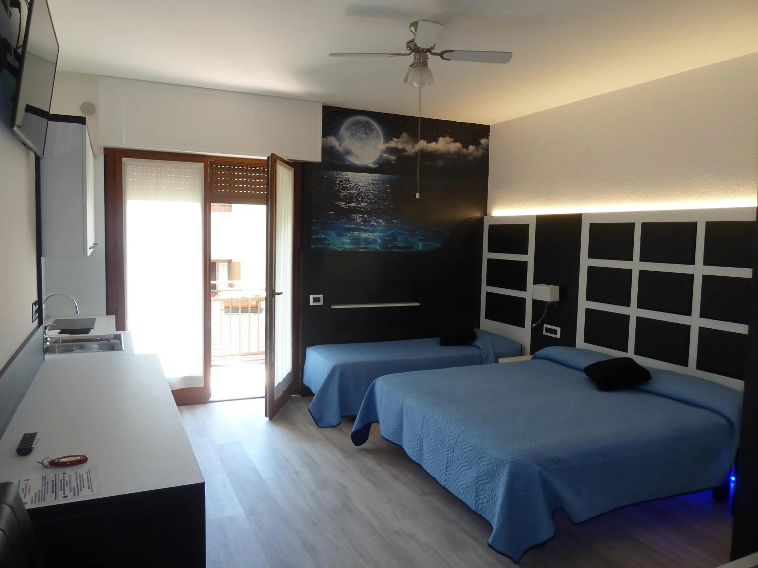 TV and multimedia, Bed in Albergo Casa Este