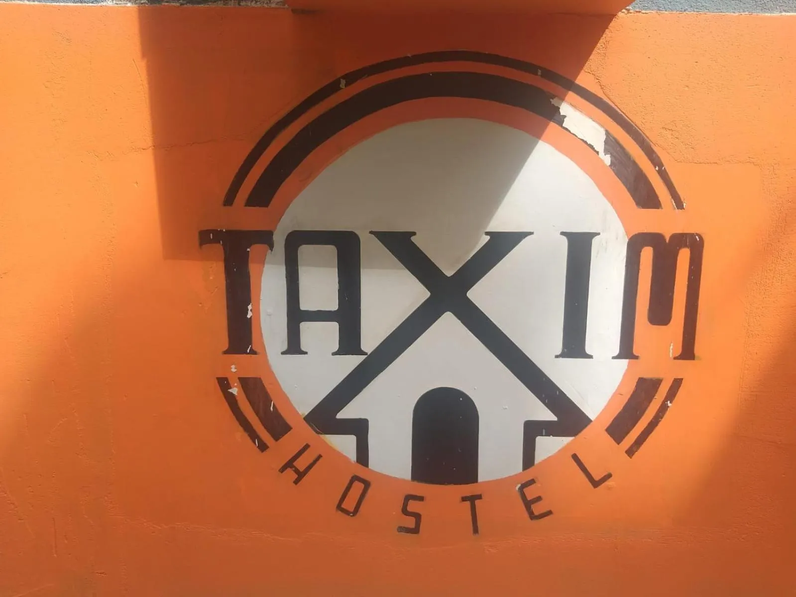 Logo/Certificate/Sign in TAXİM HOSTEL