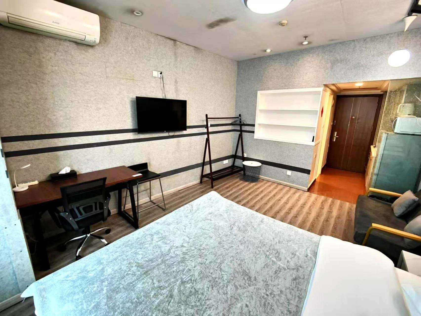Bed in Xinshikong Apartments- Abest Zhongshan Park No.1