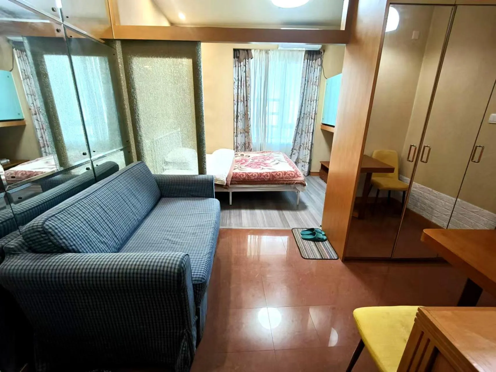 Bed in Xinshikong Apartments- Abest Zhongshan Park No.1